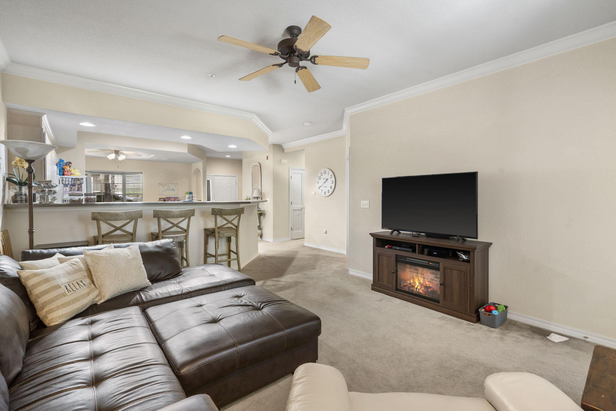 680 Emerald Pointe Drive Property Photo 13