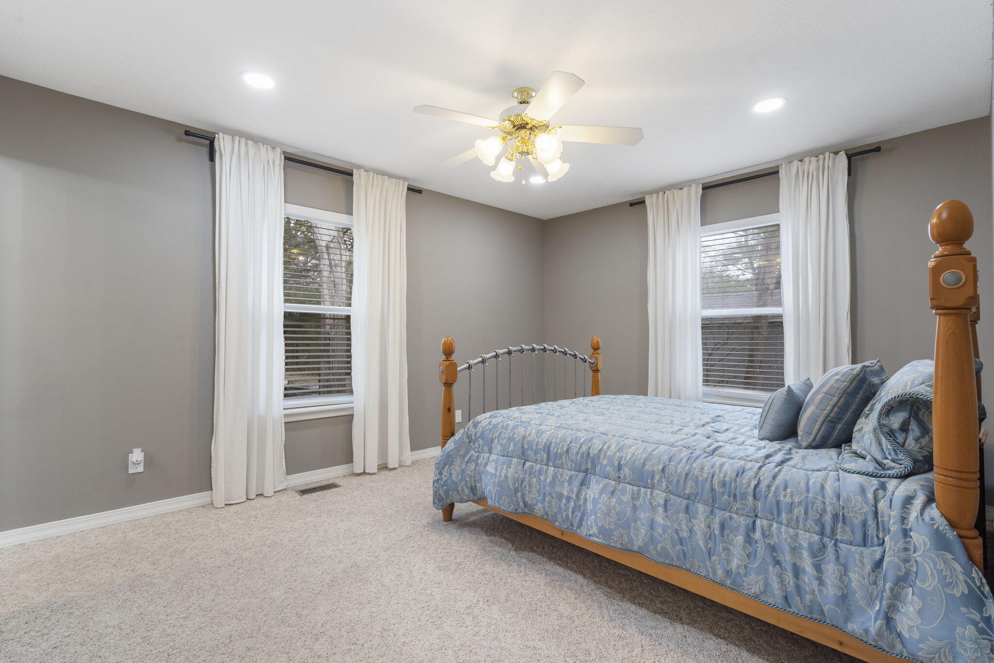 213 Webb Road Property Photo 28