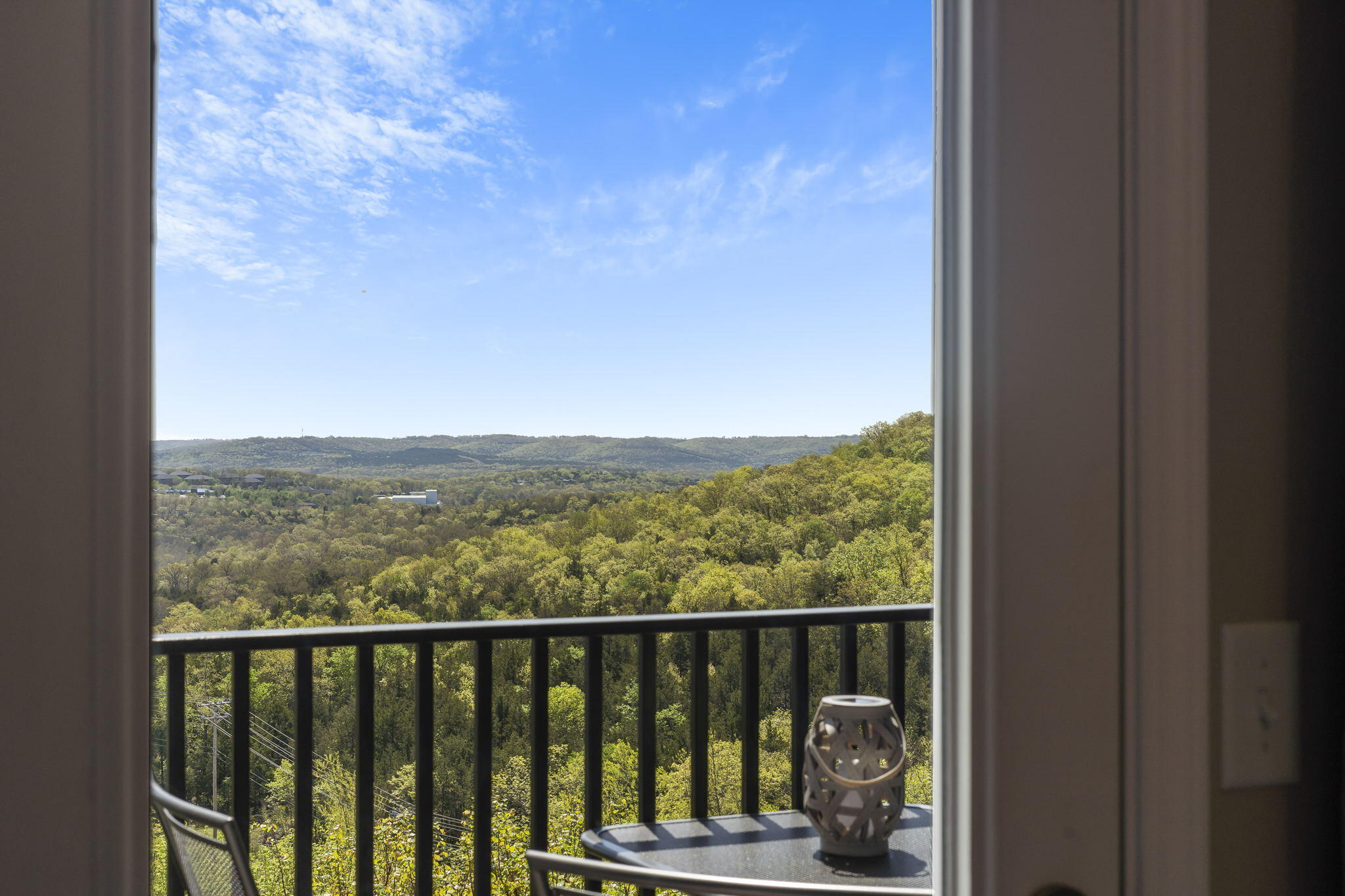 3107 South Vineyards Terrace Property Photo 23