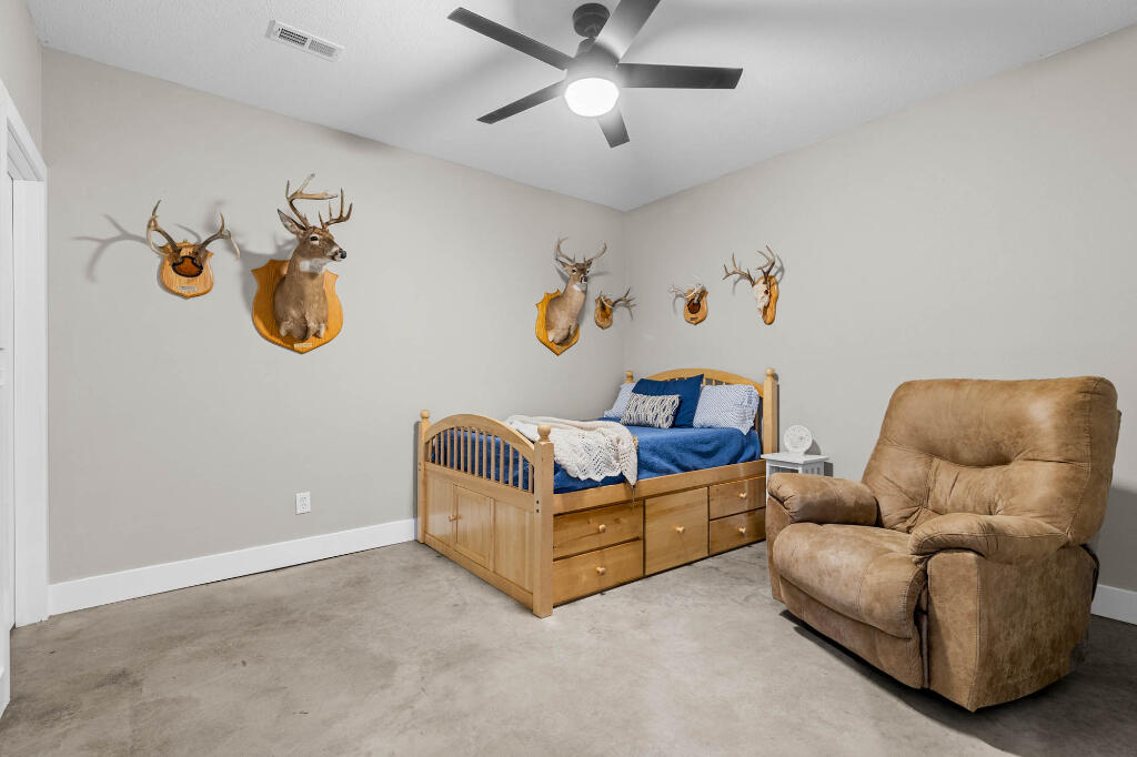 1041 Wilson Drive Property Photo 32