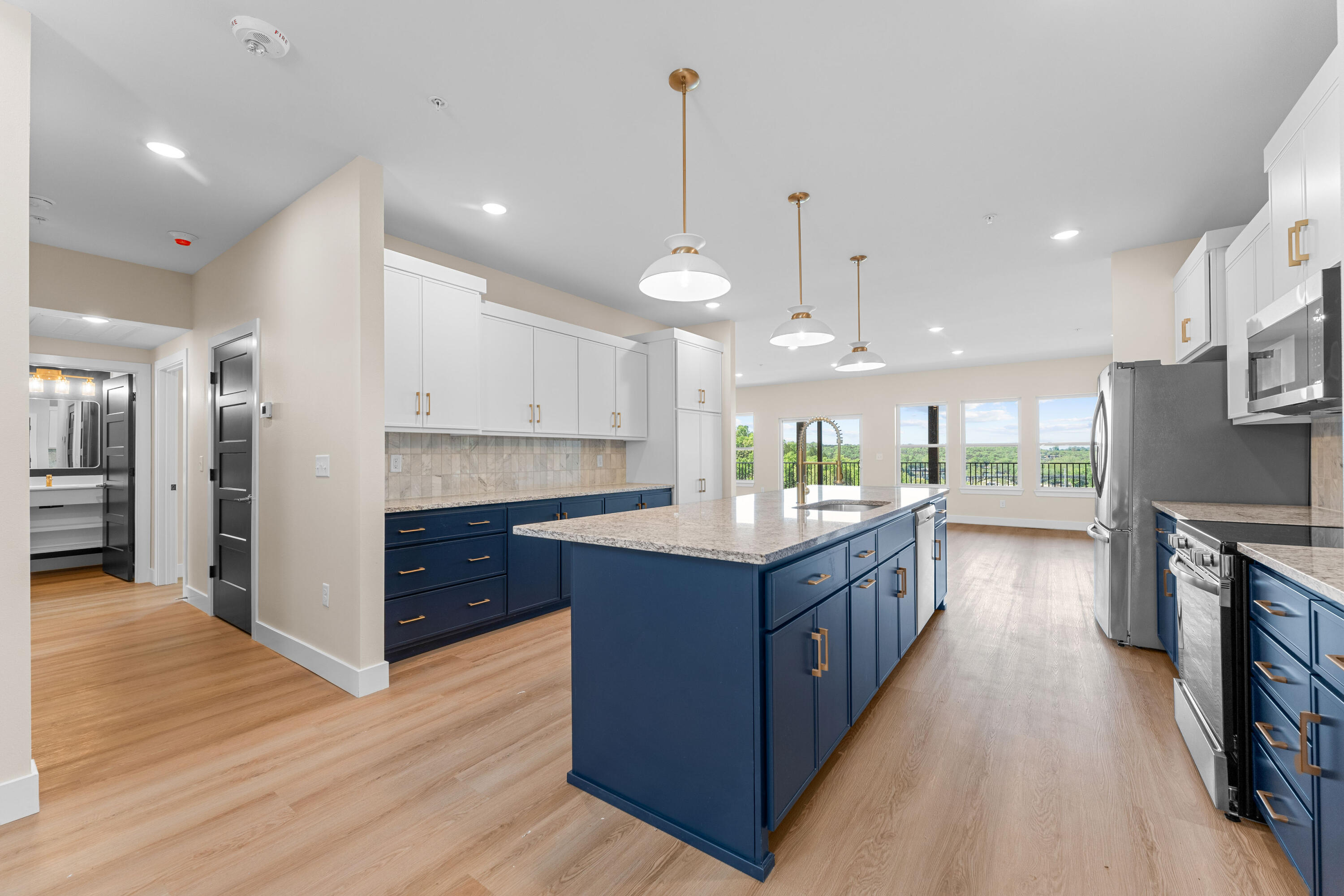 000 Glasswater Condominiums Property Photo 7