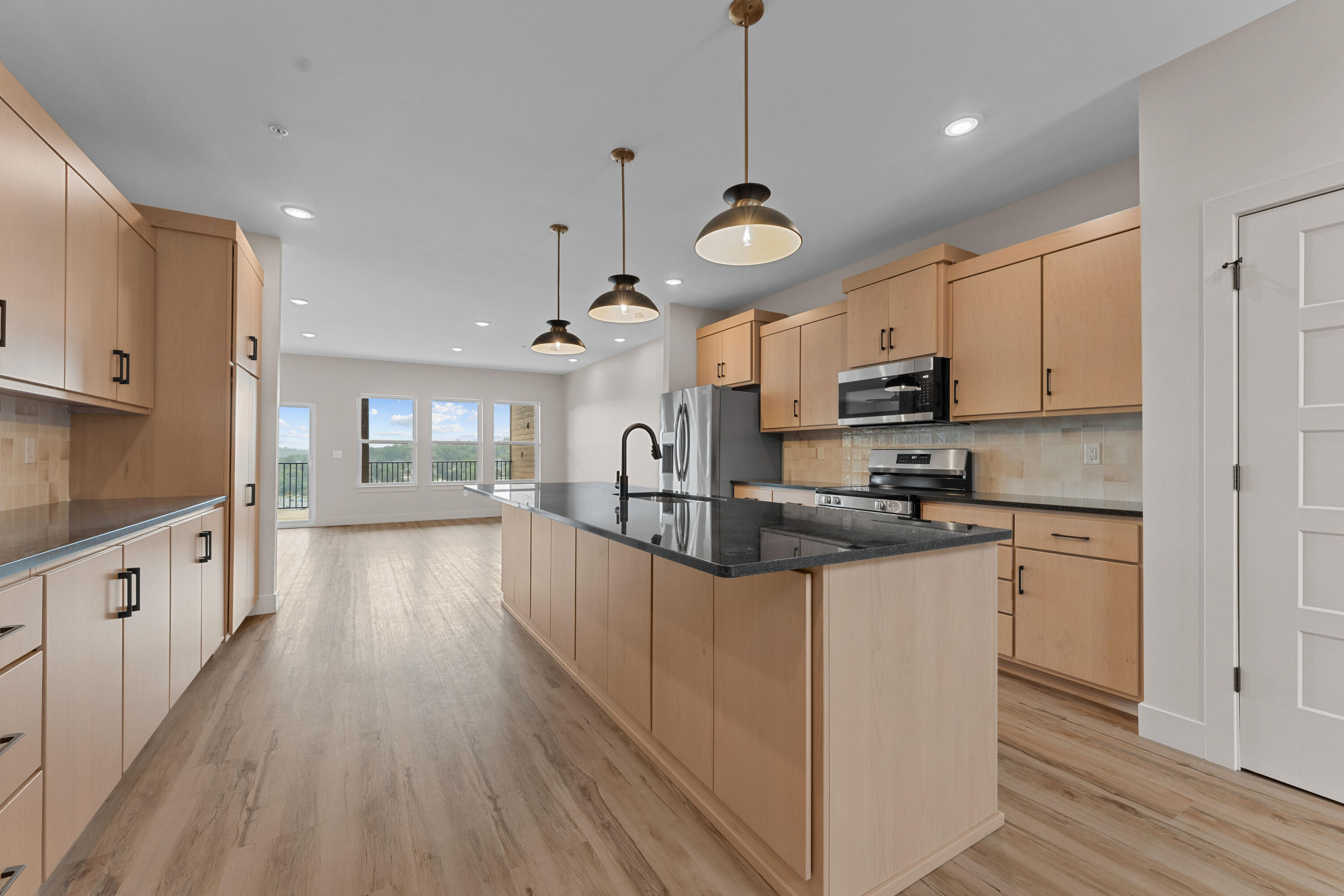 000 Glasswater Condominiums Property Photo 8