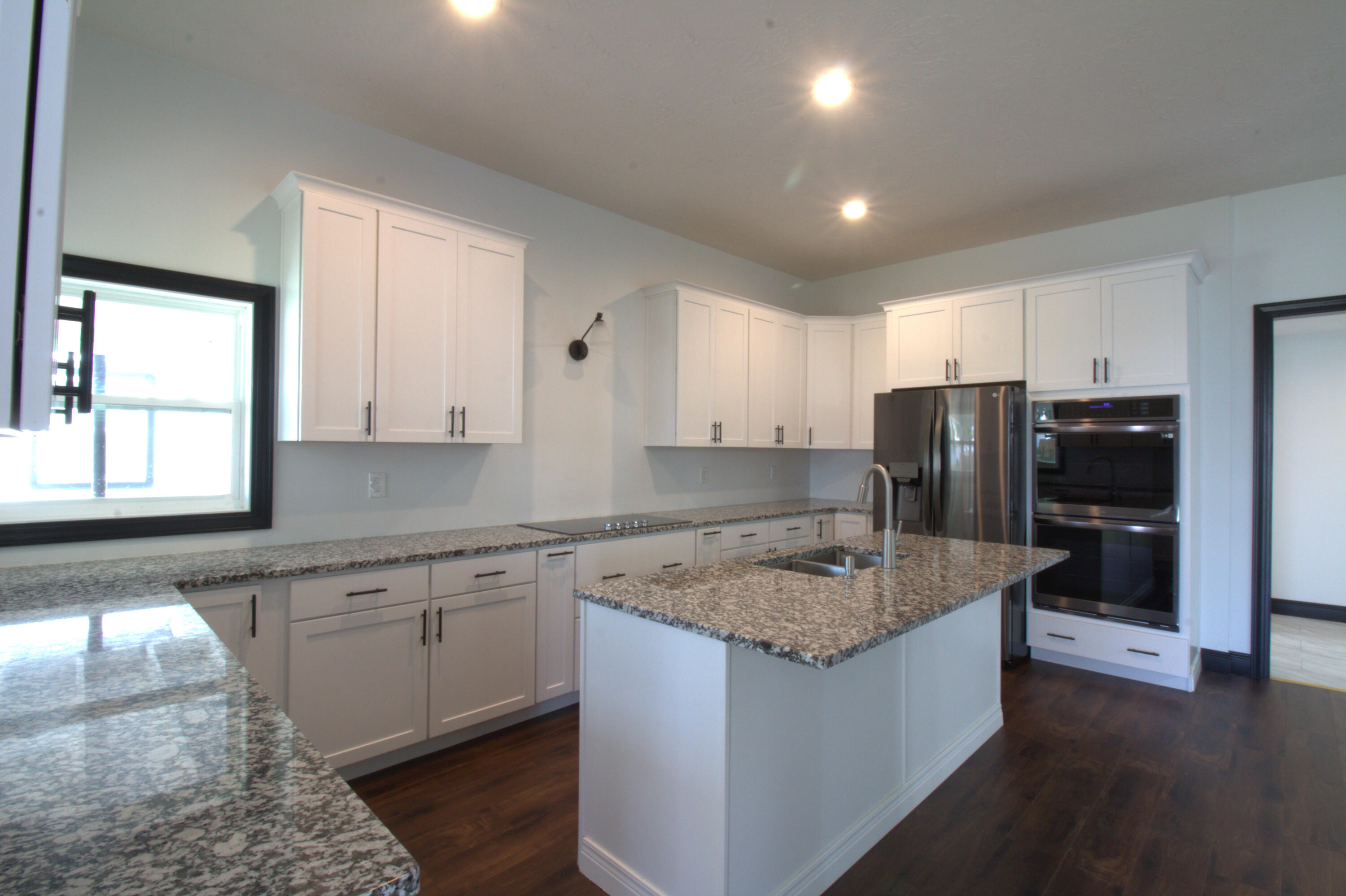 327 East Chestnut Street Property Photo 15