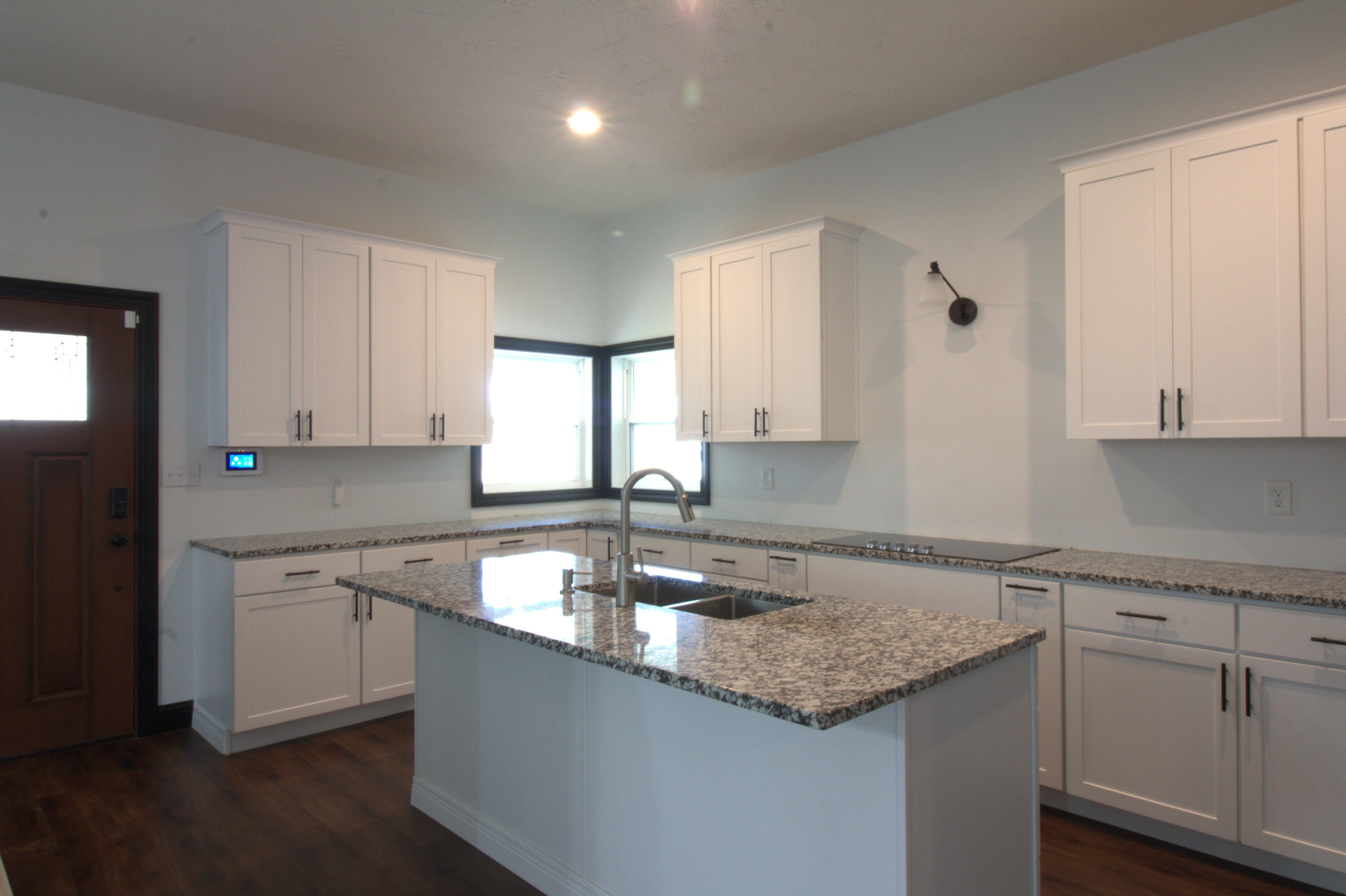 327 East Chestnut Street Property Photo 19