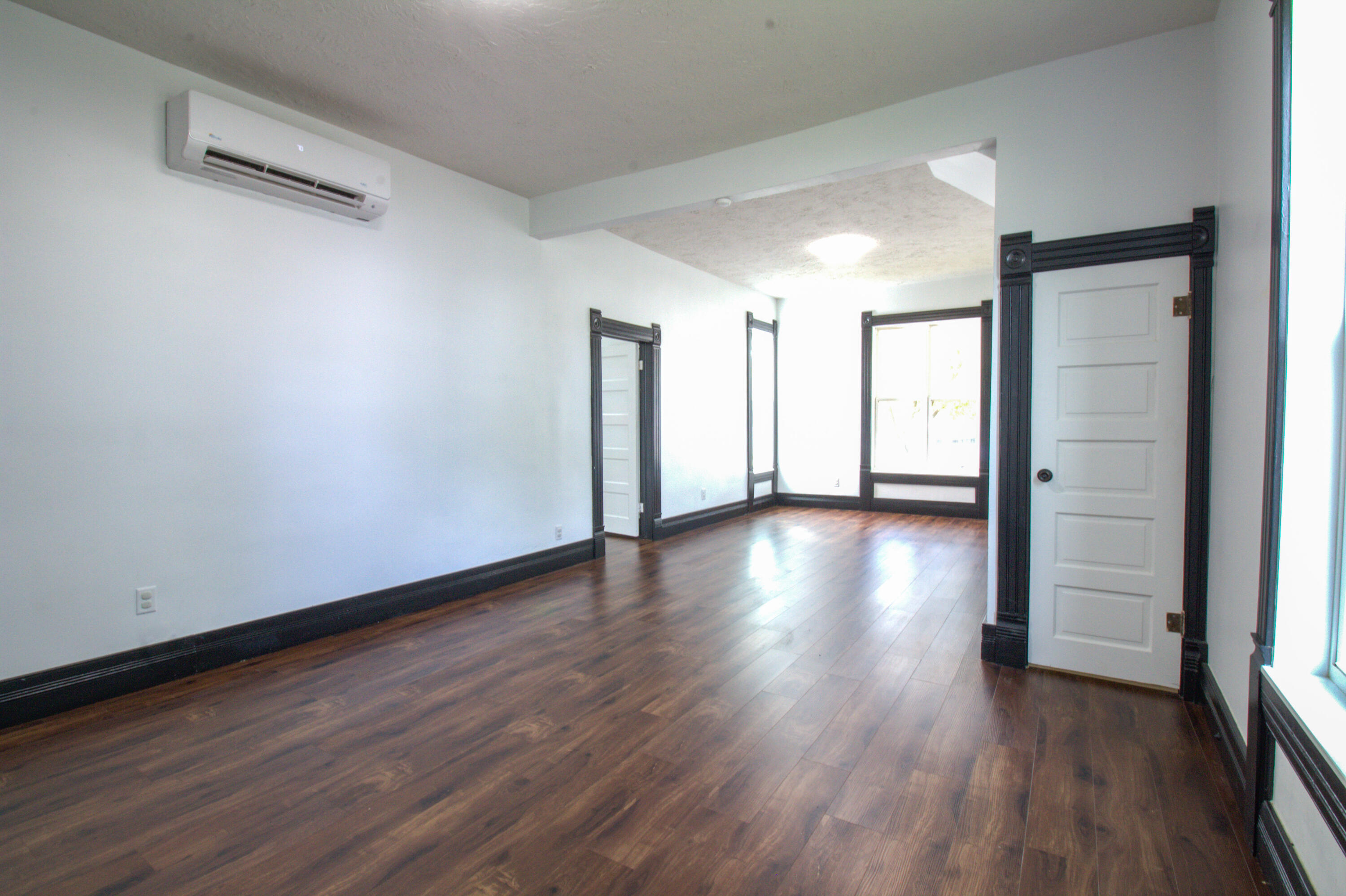 327 East Chestnut Street Property Photo 44