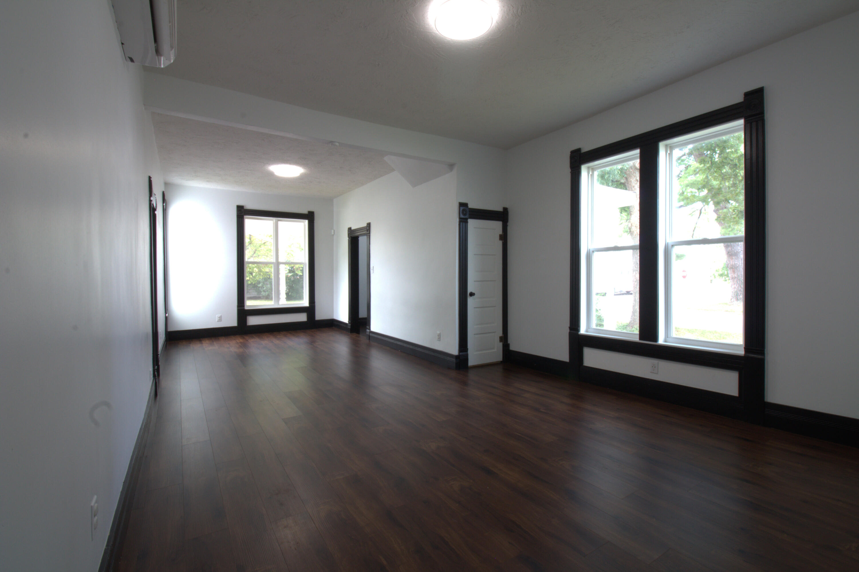 327 East Chestnut Street Property Photo 45
