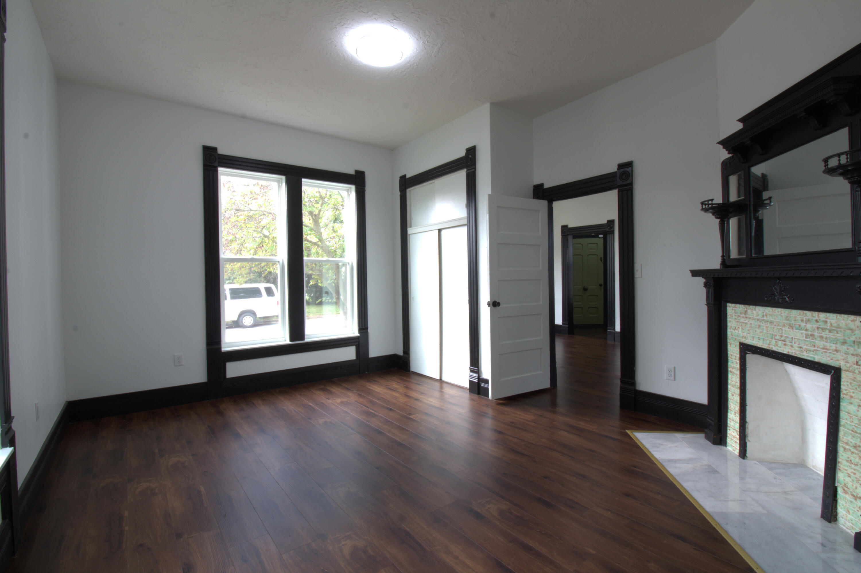 327 East Chestnut Street Property Photo 46