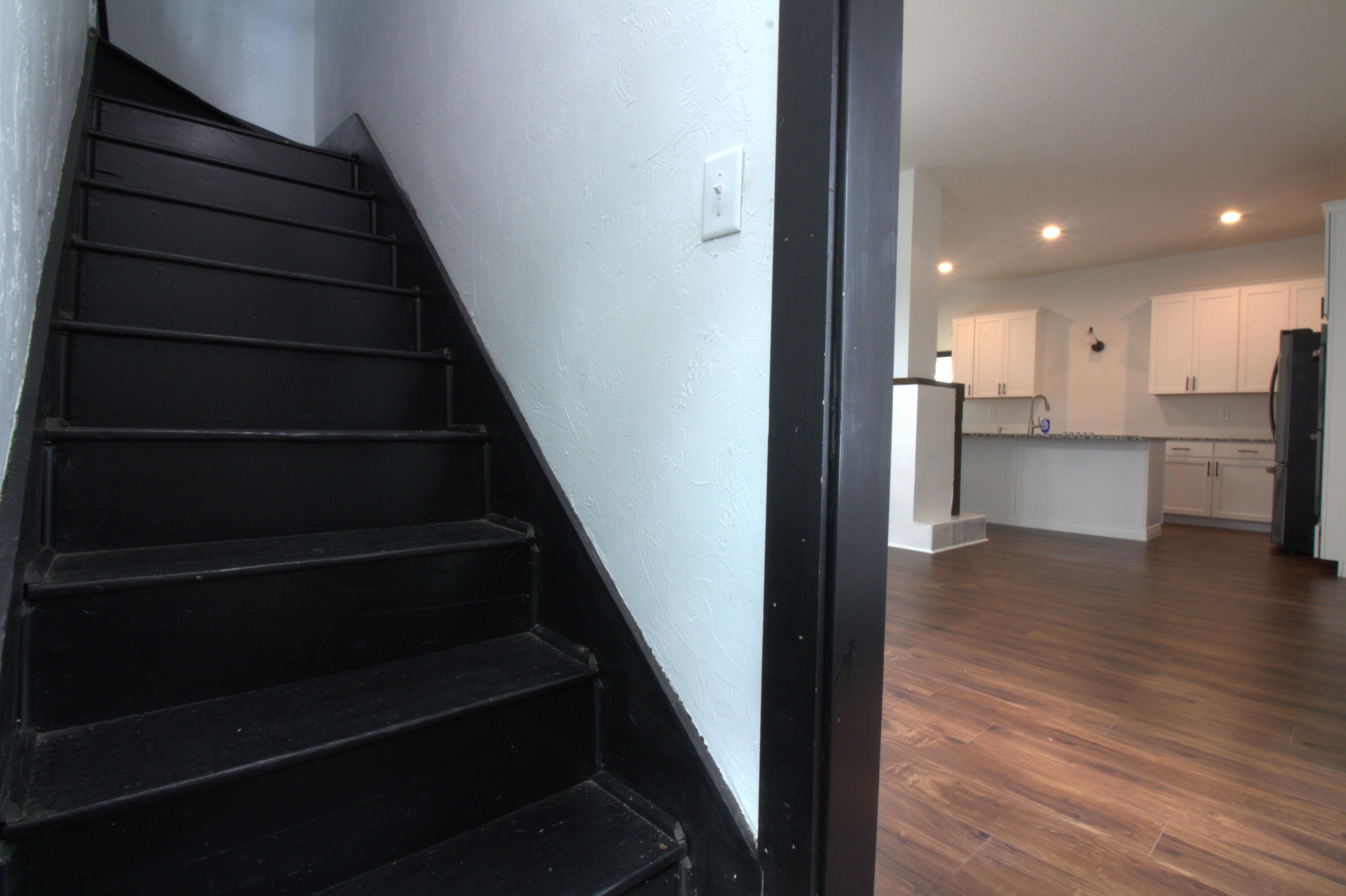 327 East Chestnut Street Property Photo 54
