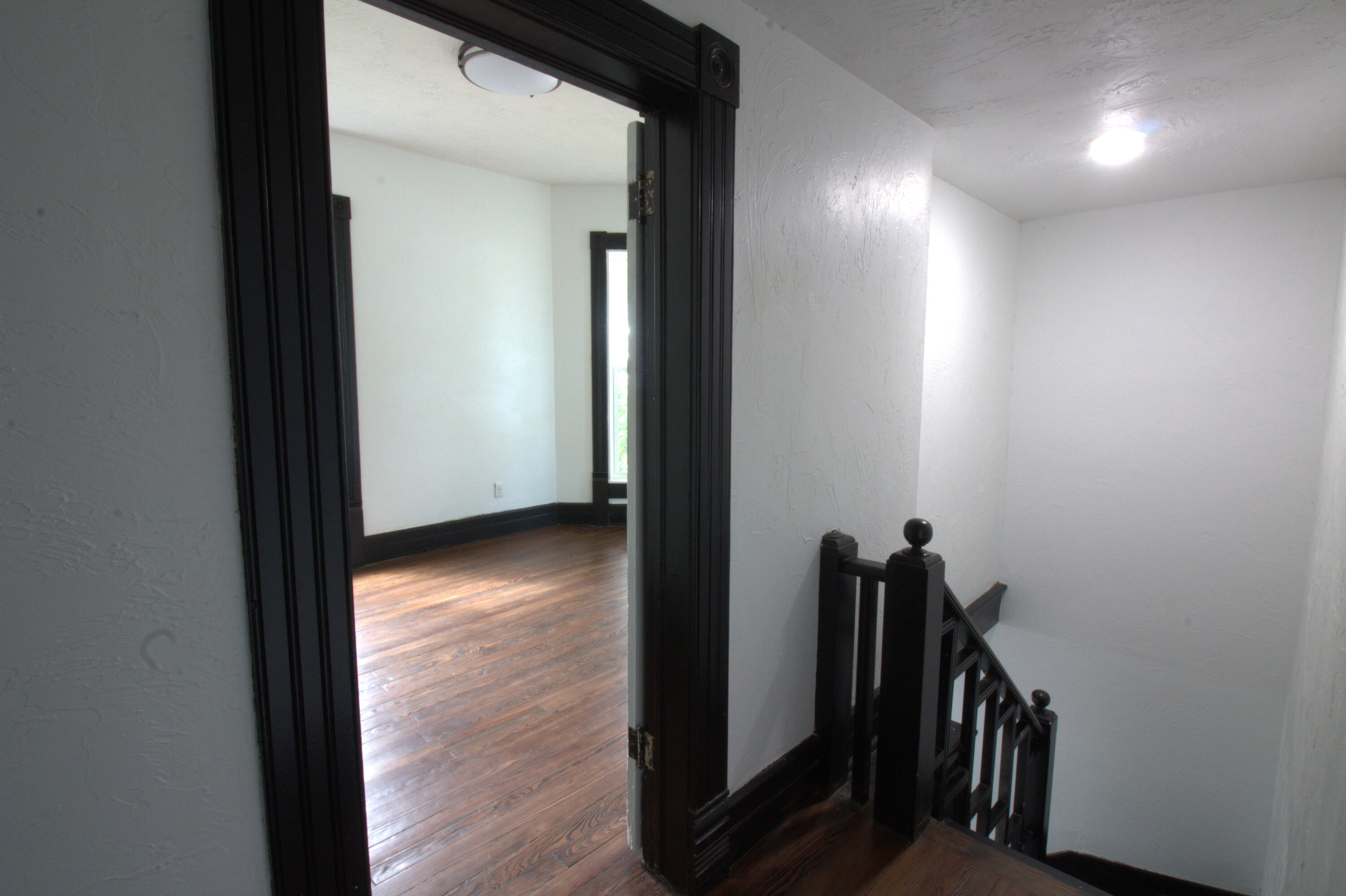 327 East Chestnut Street Property Photo 63