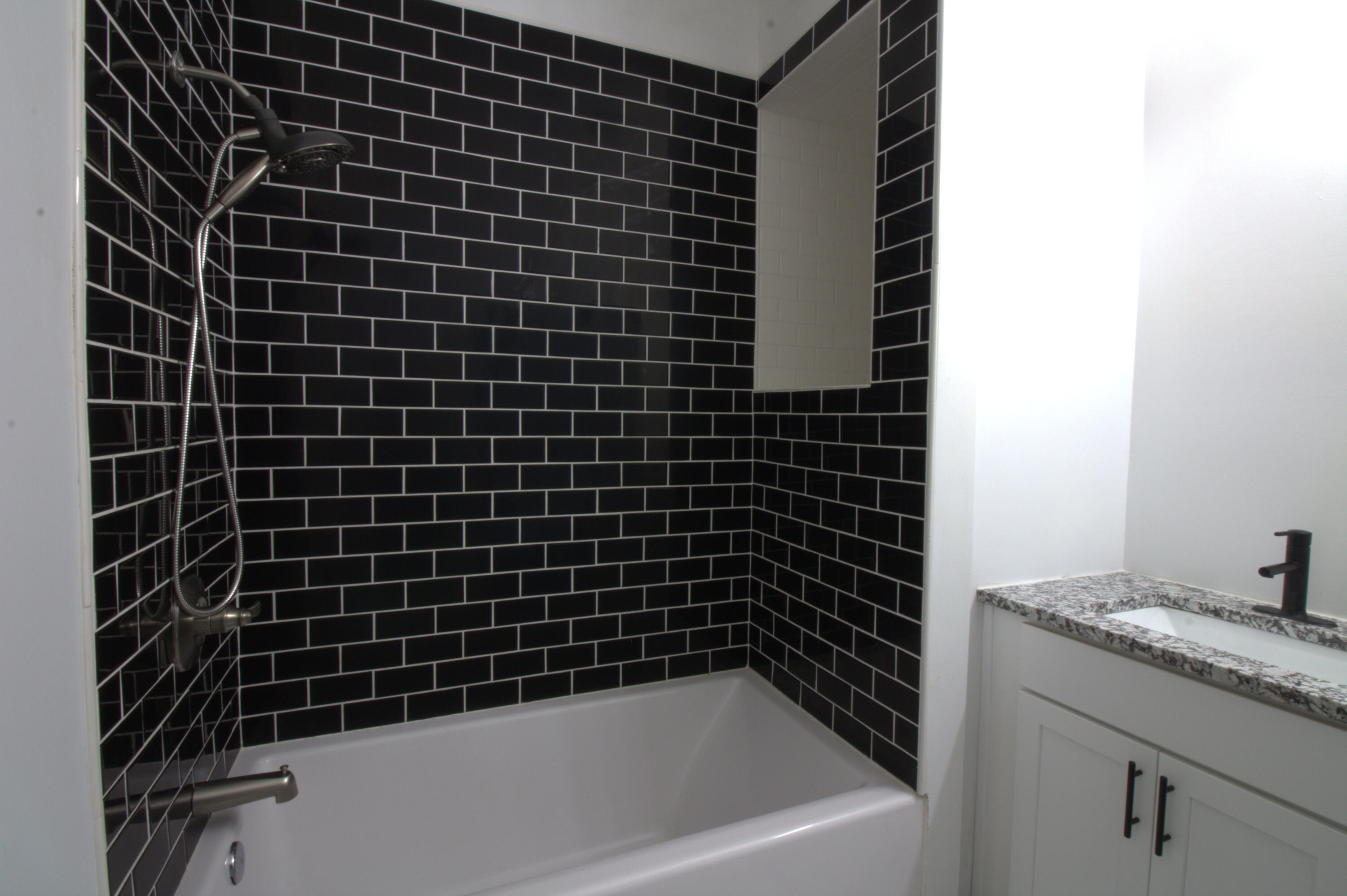 327 East Chestnut Street Property Photo 65