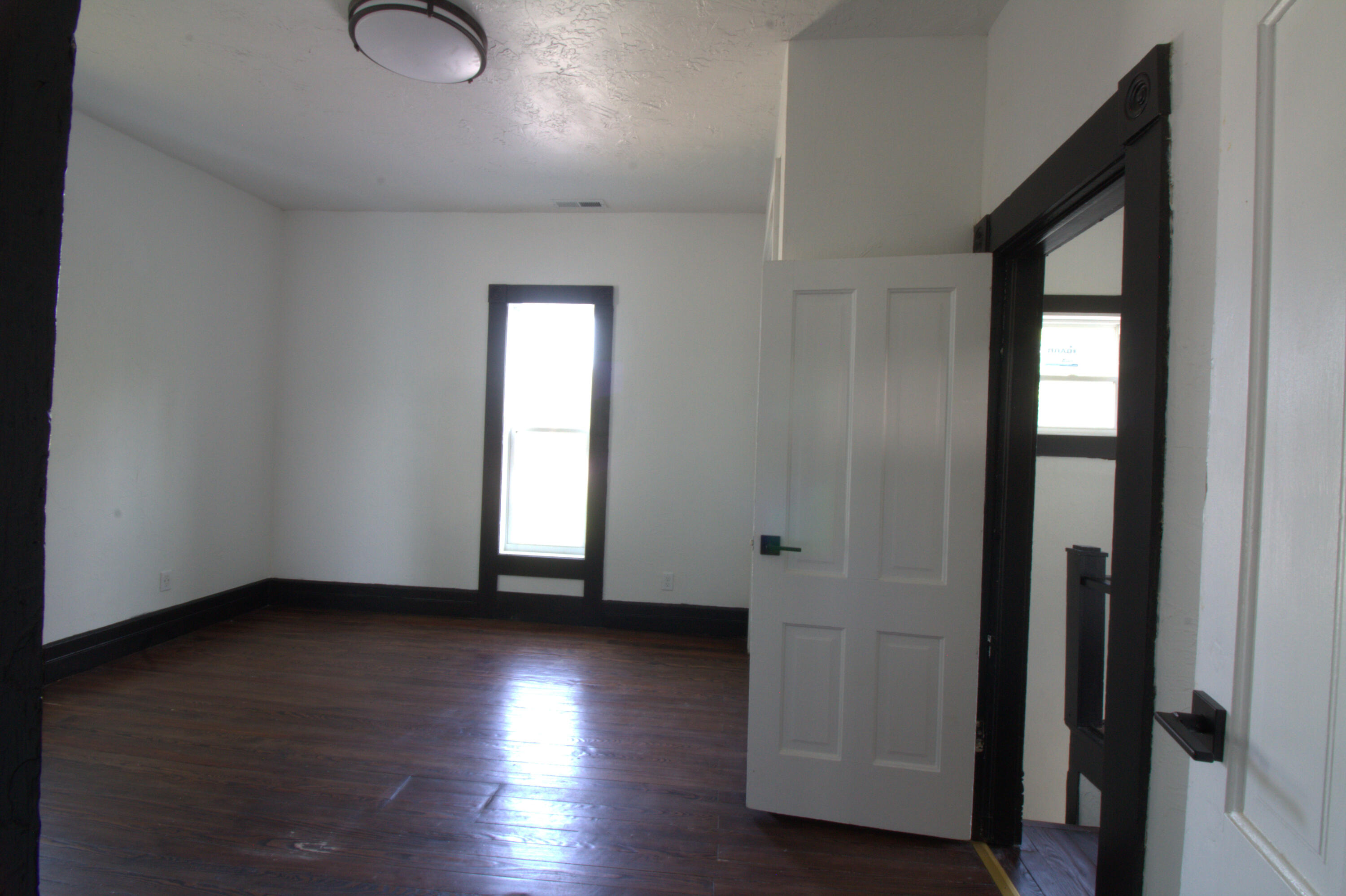327 East Chestnut Street Property Photo 74