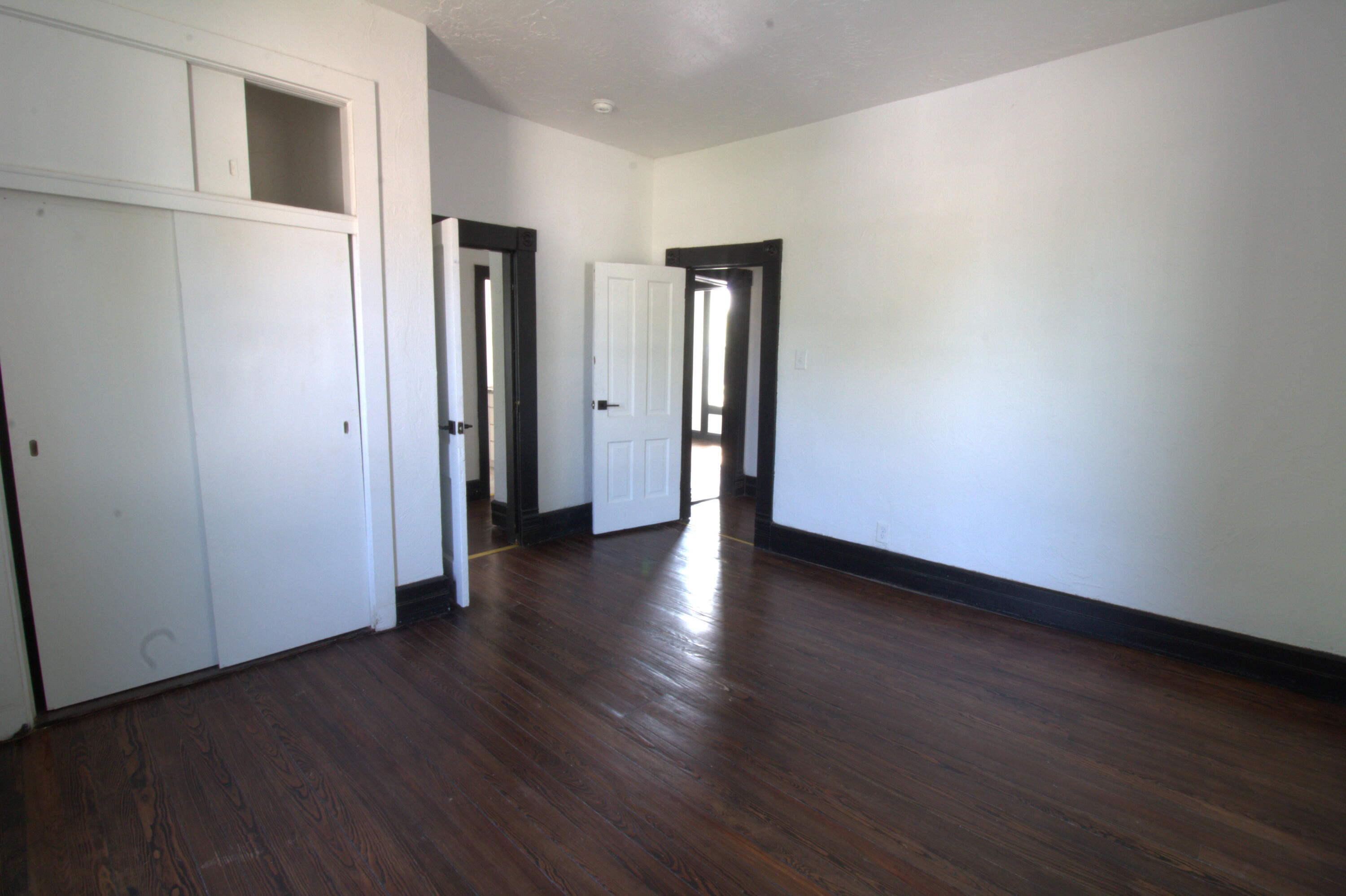 327 East Chestnut Street Property Photo 75