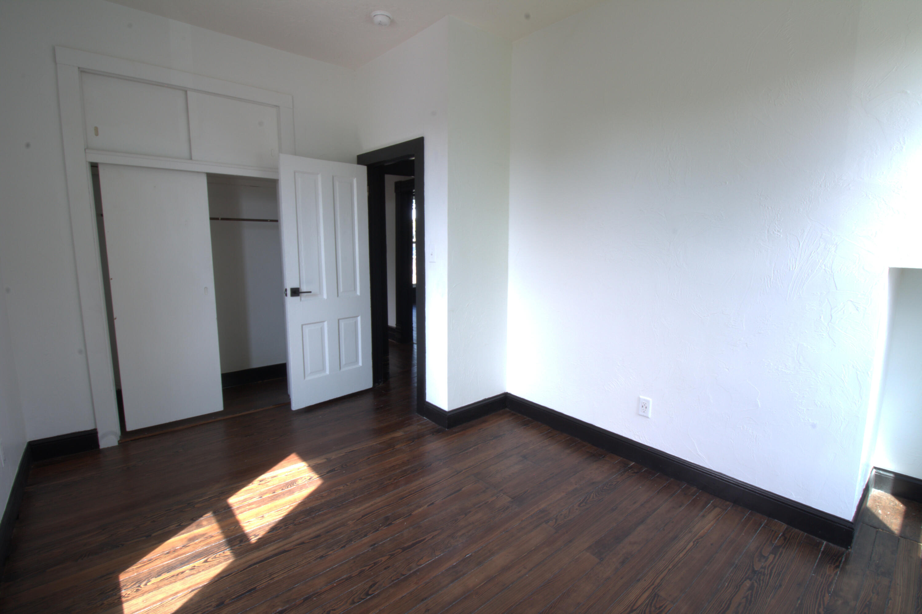327 East Chestnut Street Property Photo 77