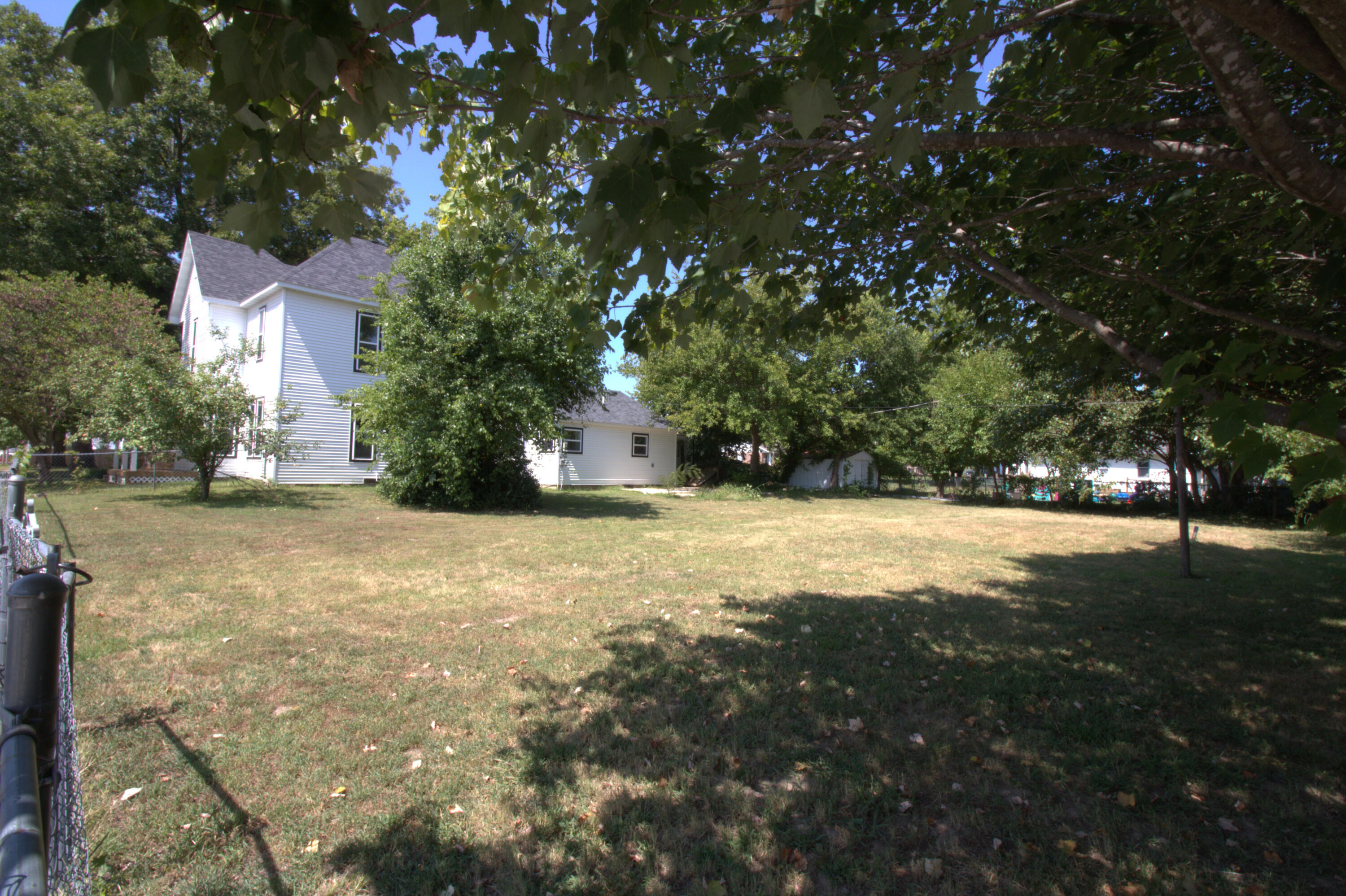 327 East Chestnut Street Property Photo 94