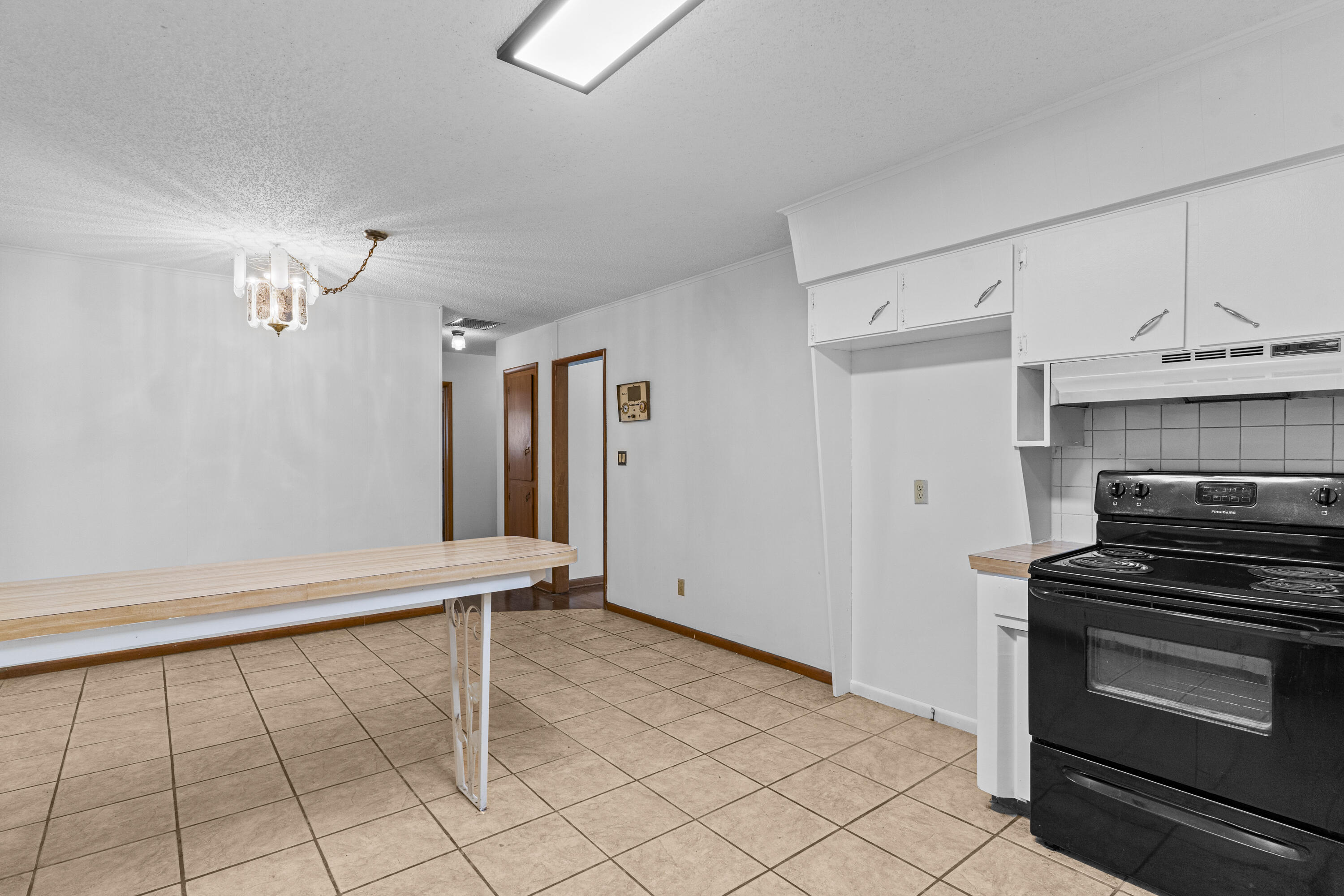 3231 East Seminole Street Property Photo 11