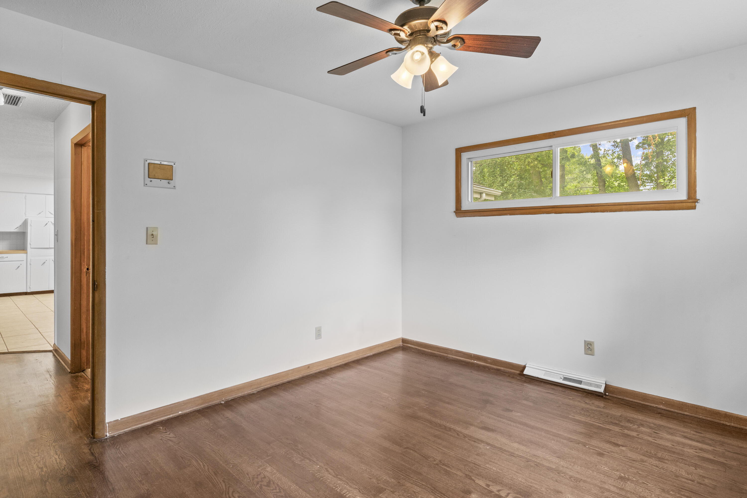 3231 East Seminole Street Property Photo 19