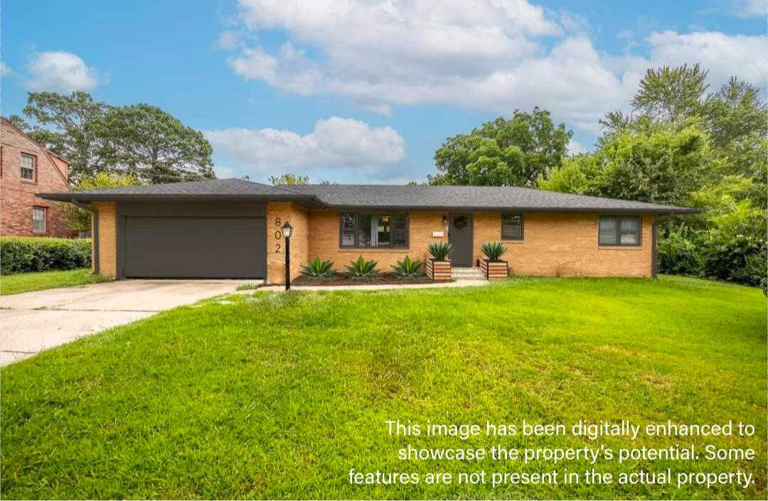 802 North Albany Avenue Property Photo 1