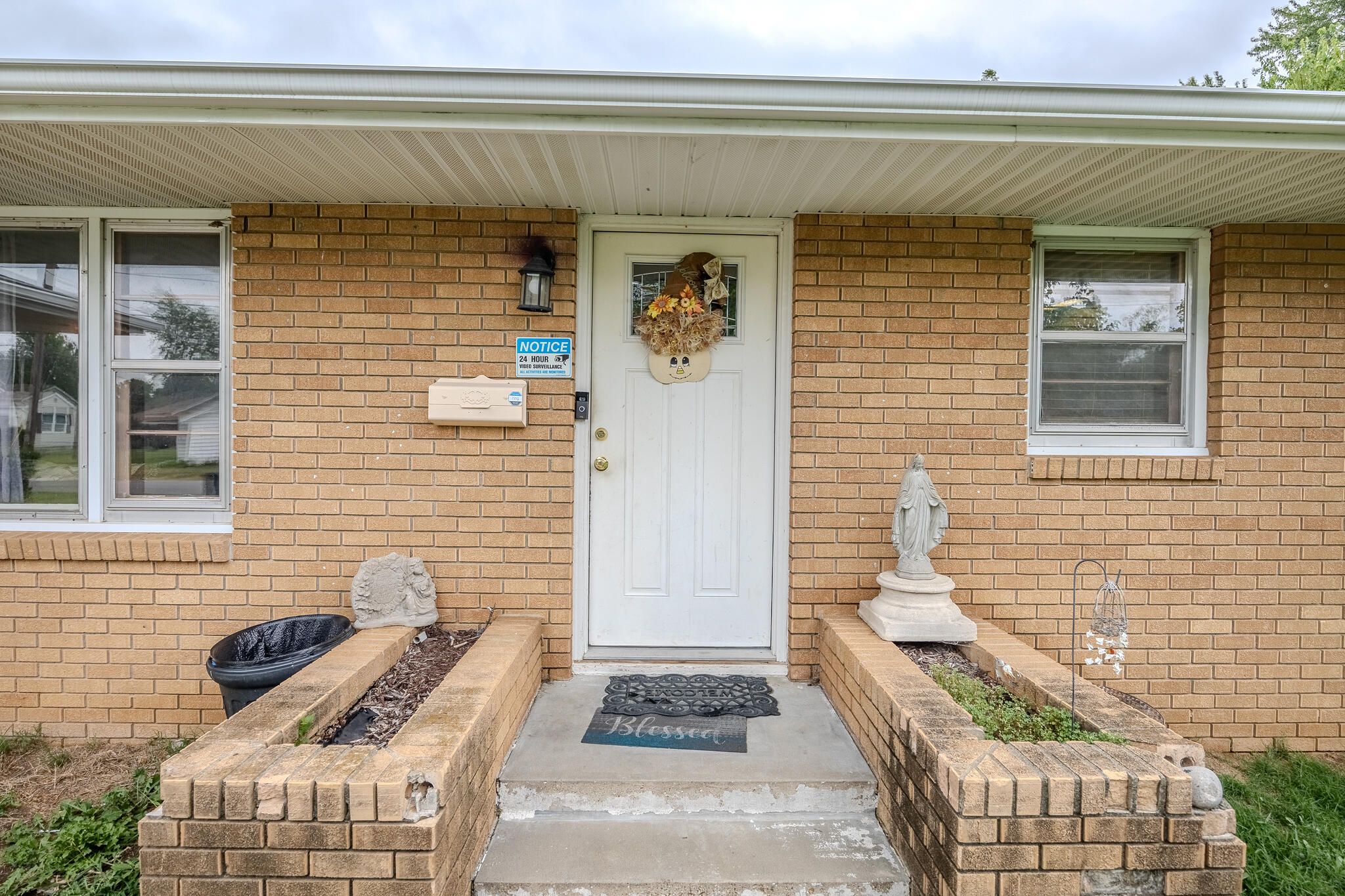 802 North Albany Avenue Property Photo 4