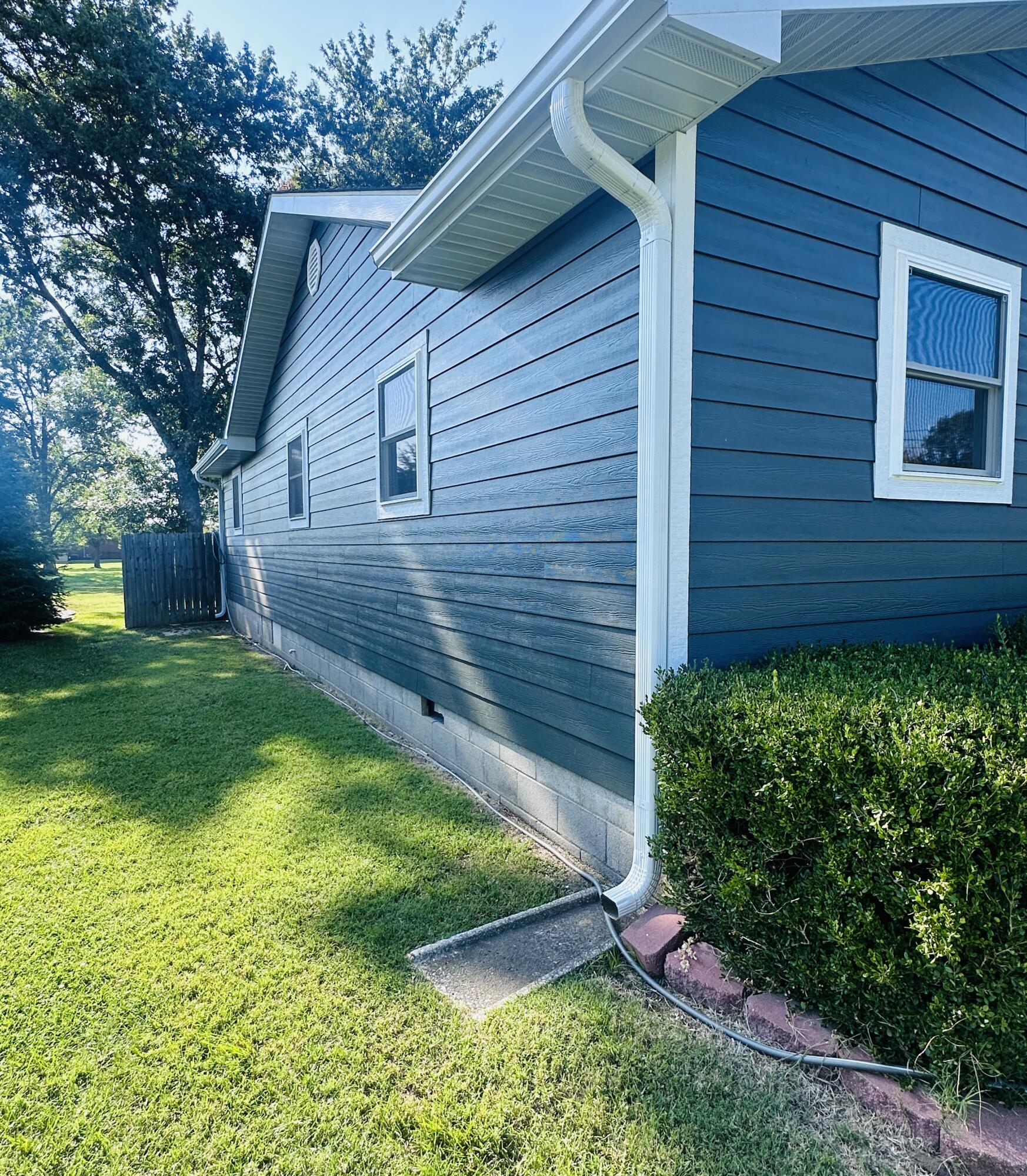 207 Maple Street Property Photo 12