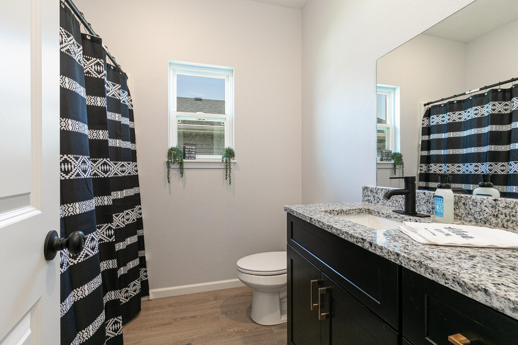 985 West Maurice Street Property Photo 17