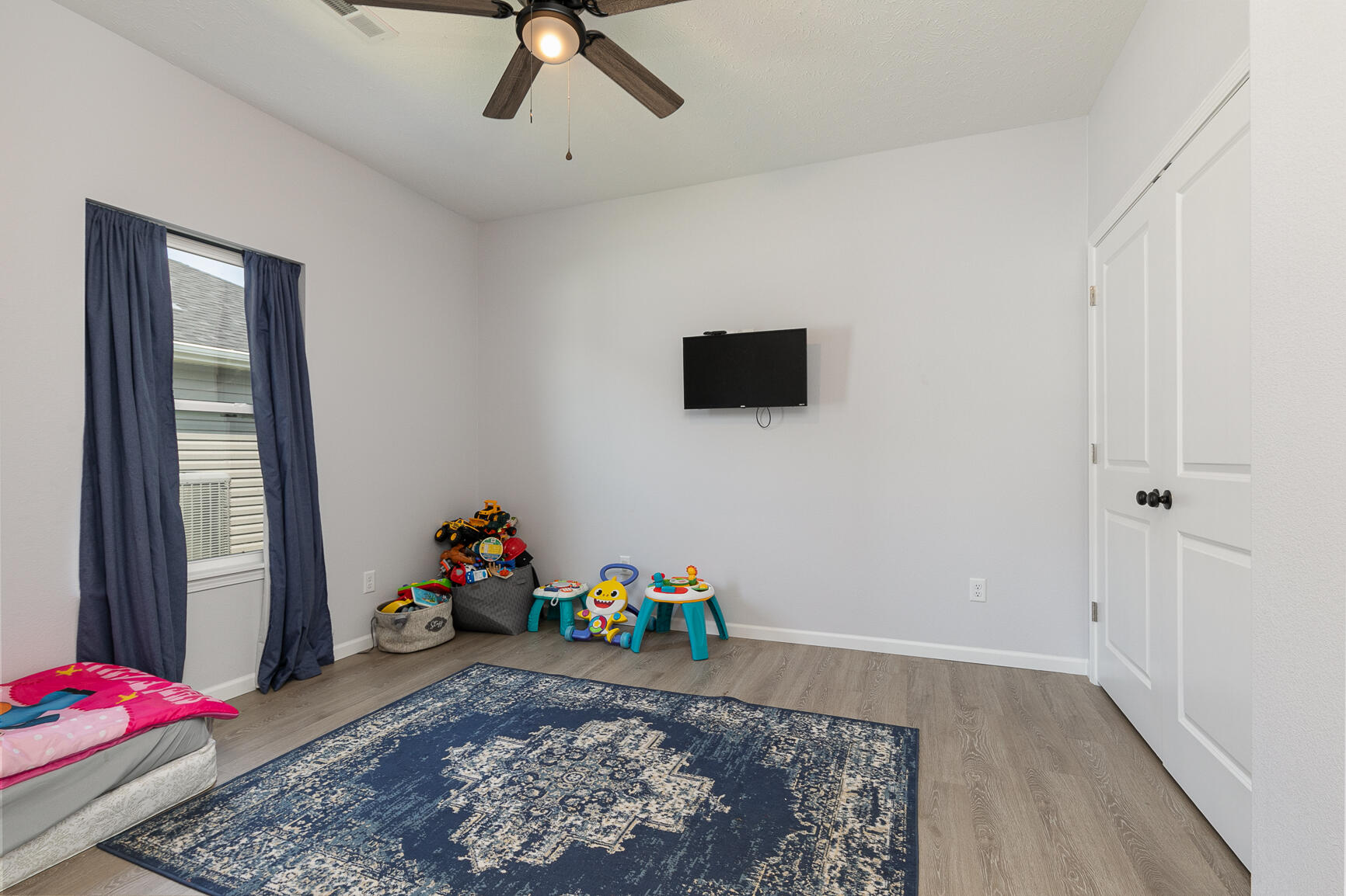 985 West Maurice Street Property Photo 20