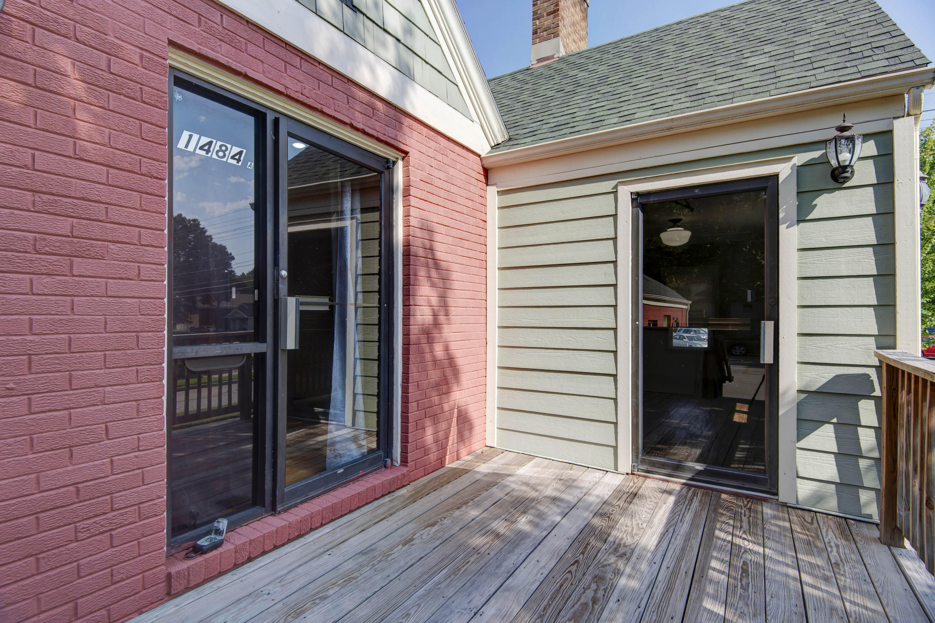 1484 East St. Louis Street Property Photo 6