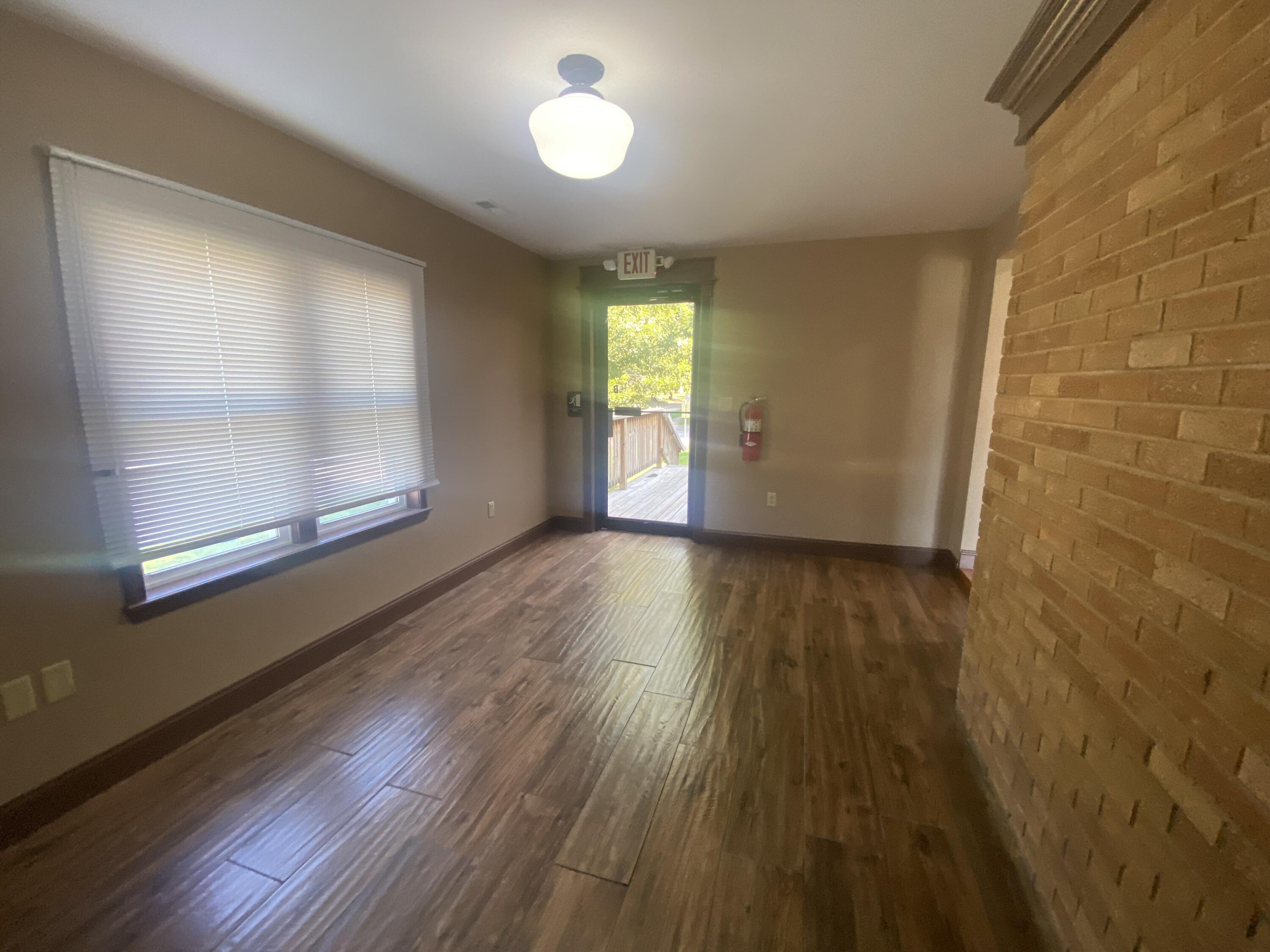 1484 East St. Louis Street Property Photo 10