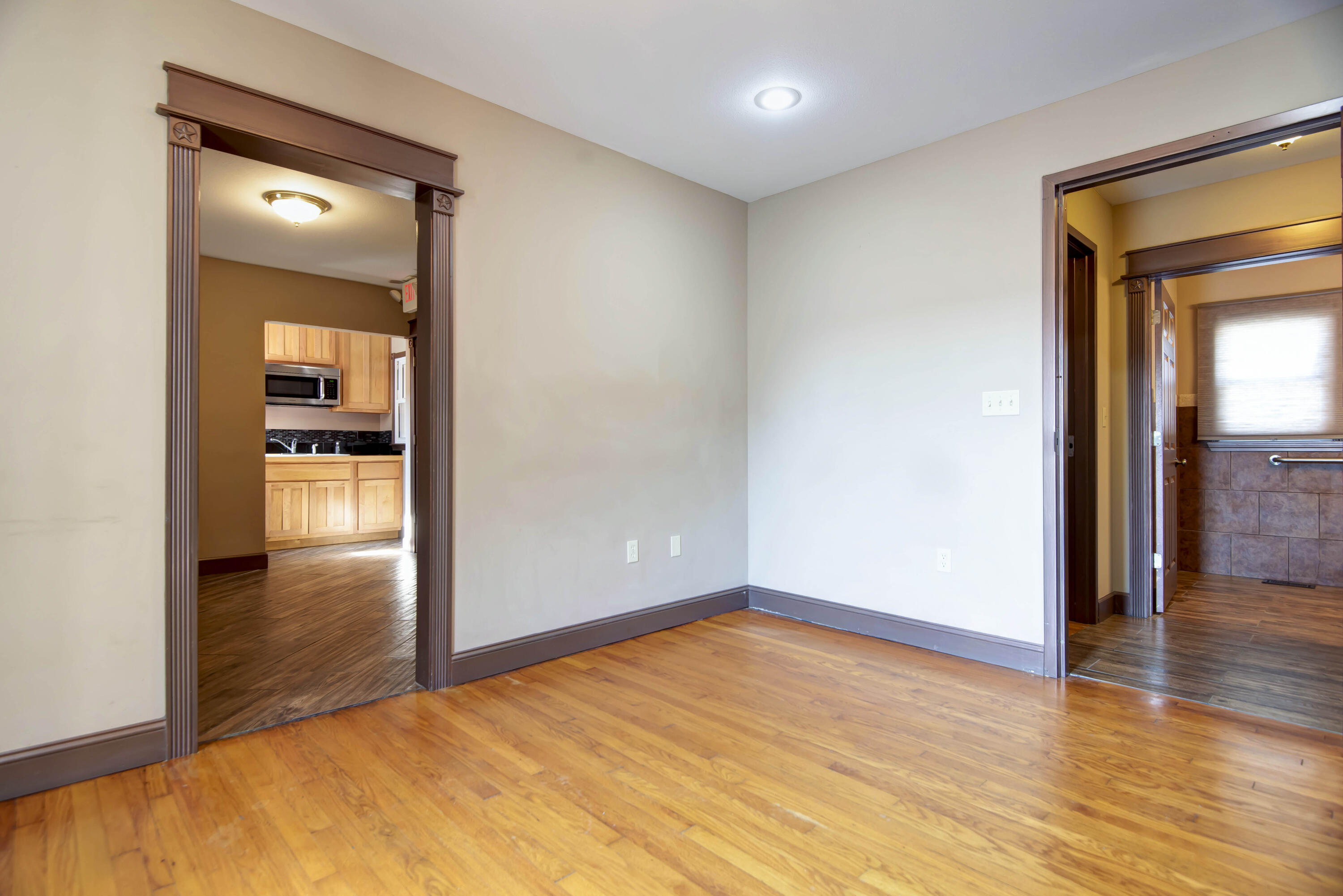 1484 East St. Louis Street Property Photo 11