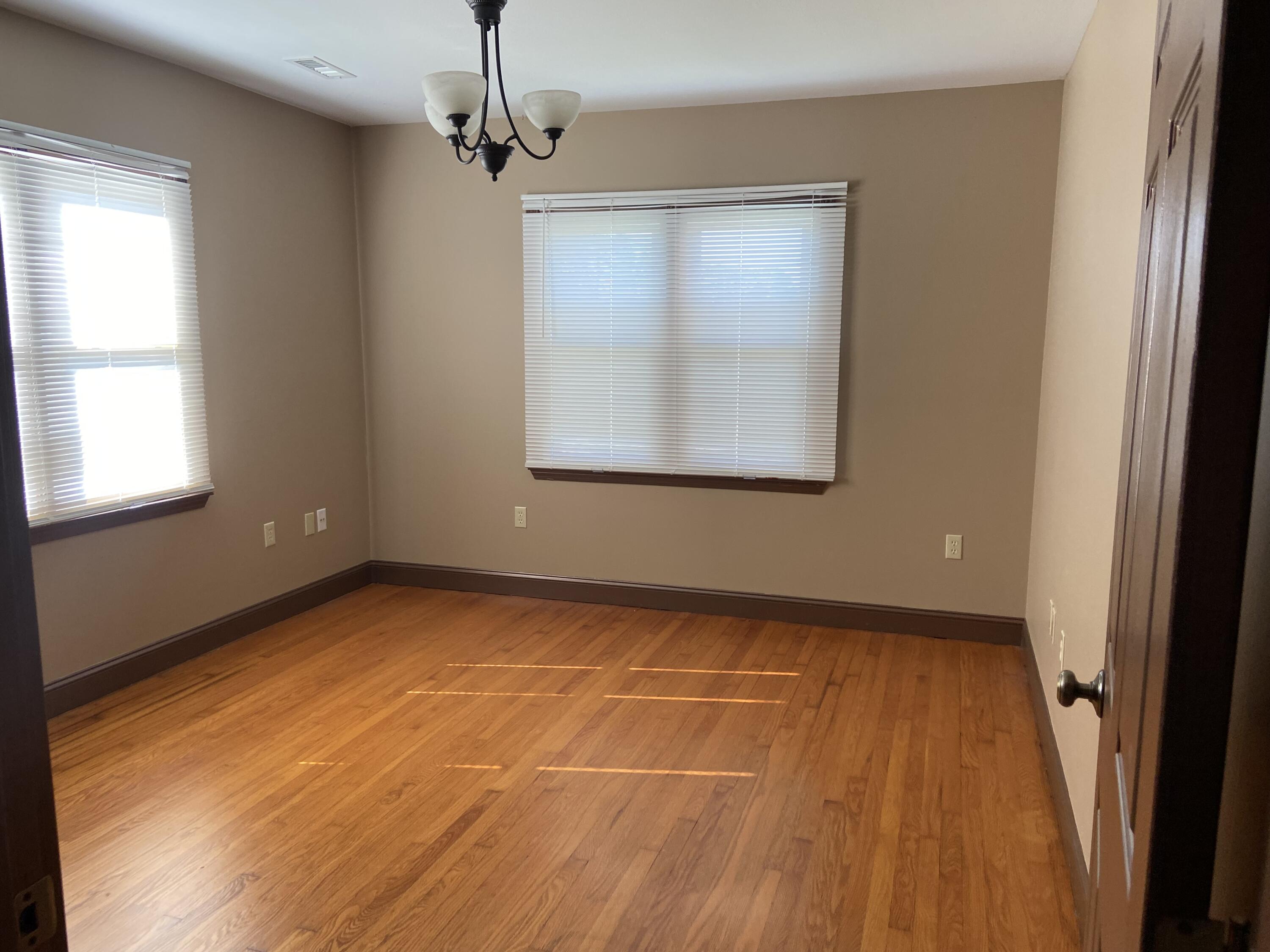 1484 East St. Louis Street Property Photo 17