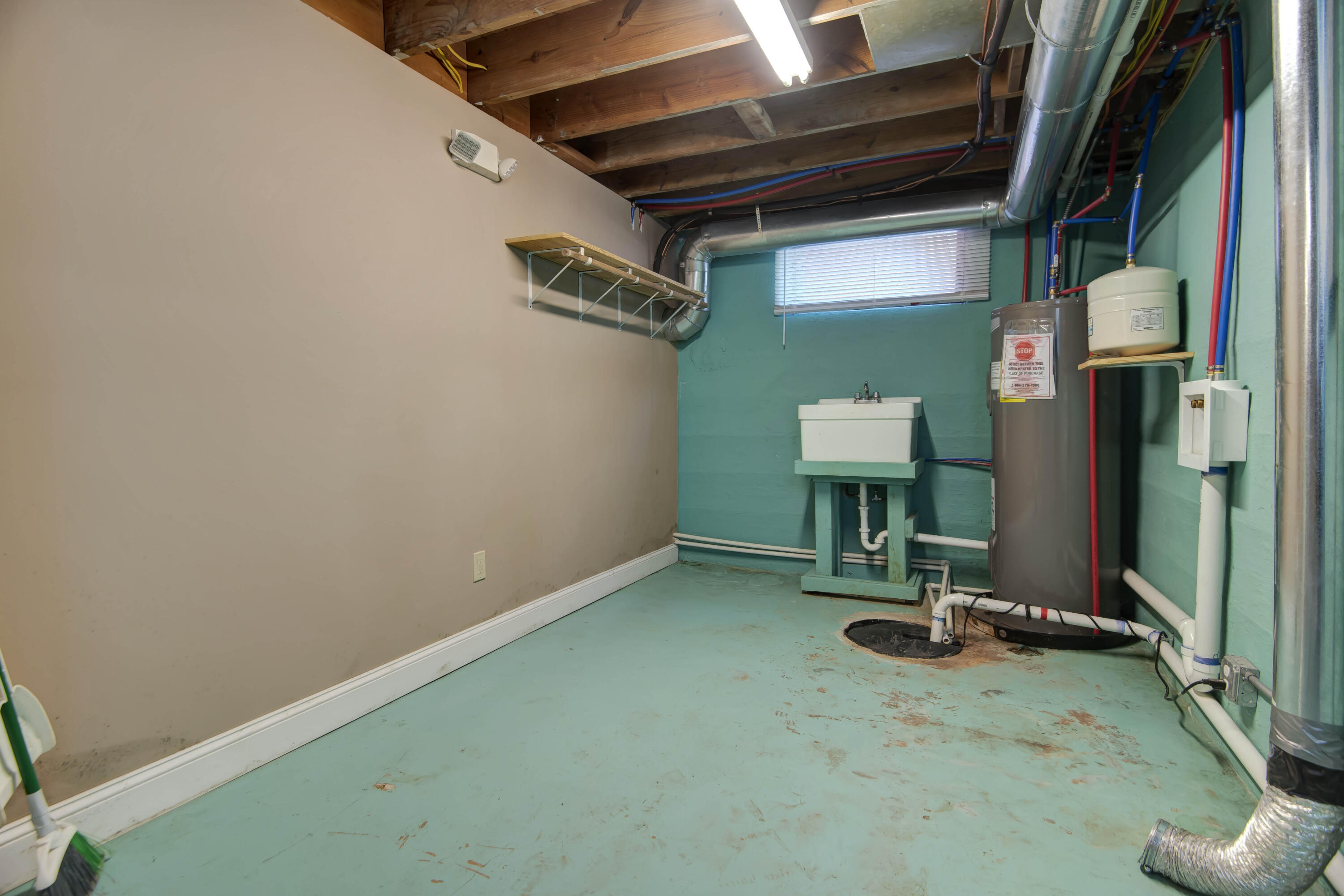 1484 East St. Louis Street Property Photo 29