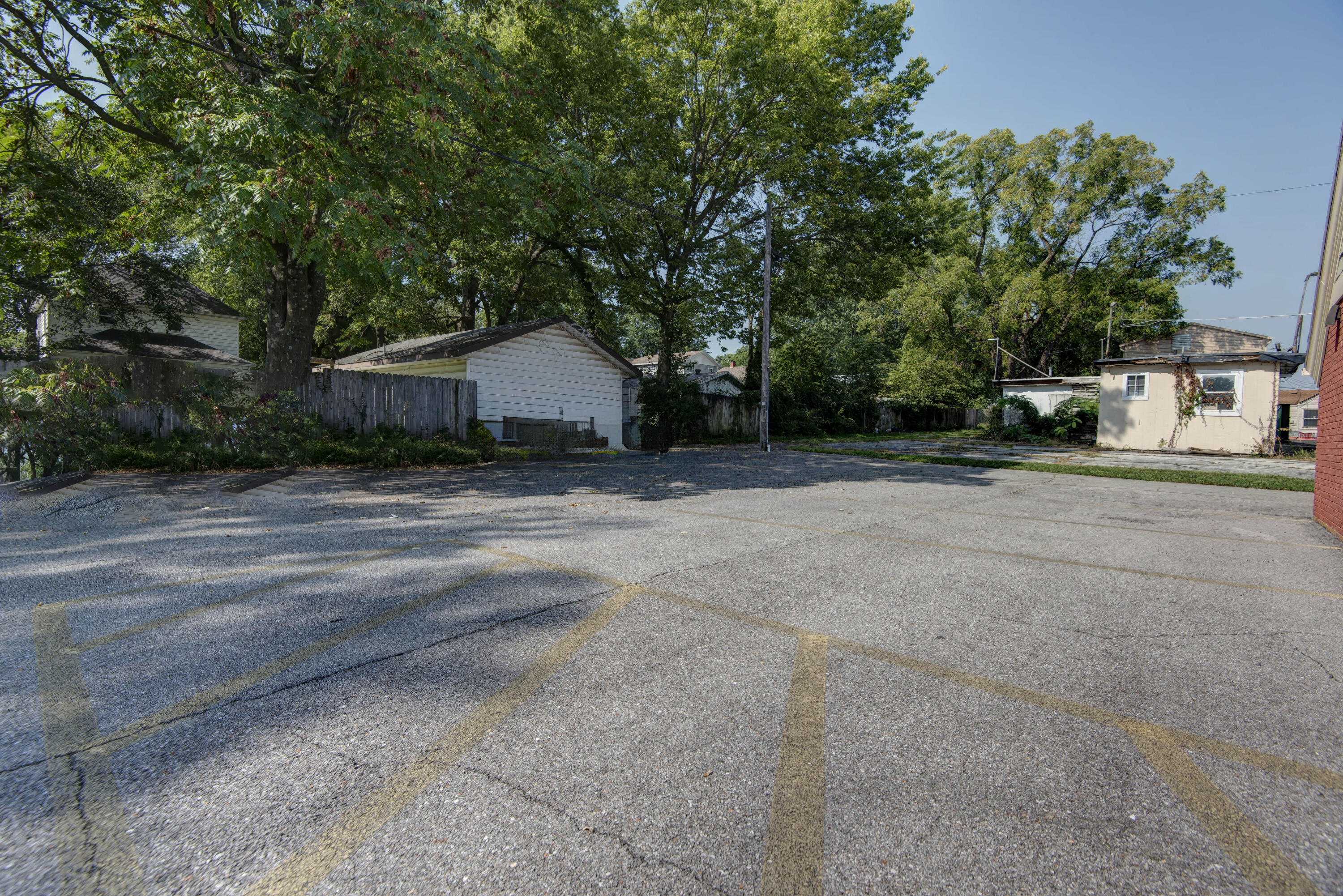 1484 East St. Louis Street Property Photo 41