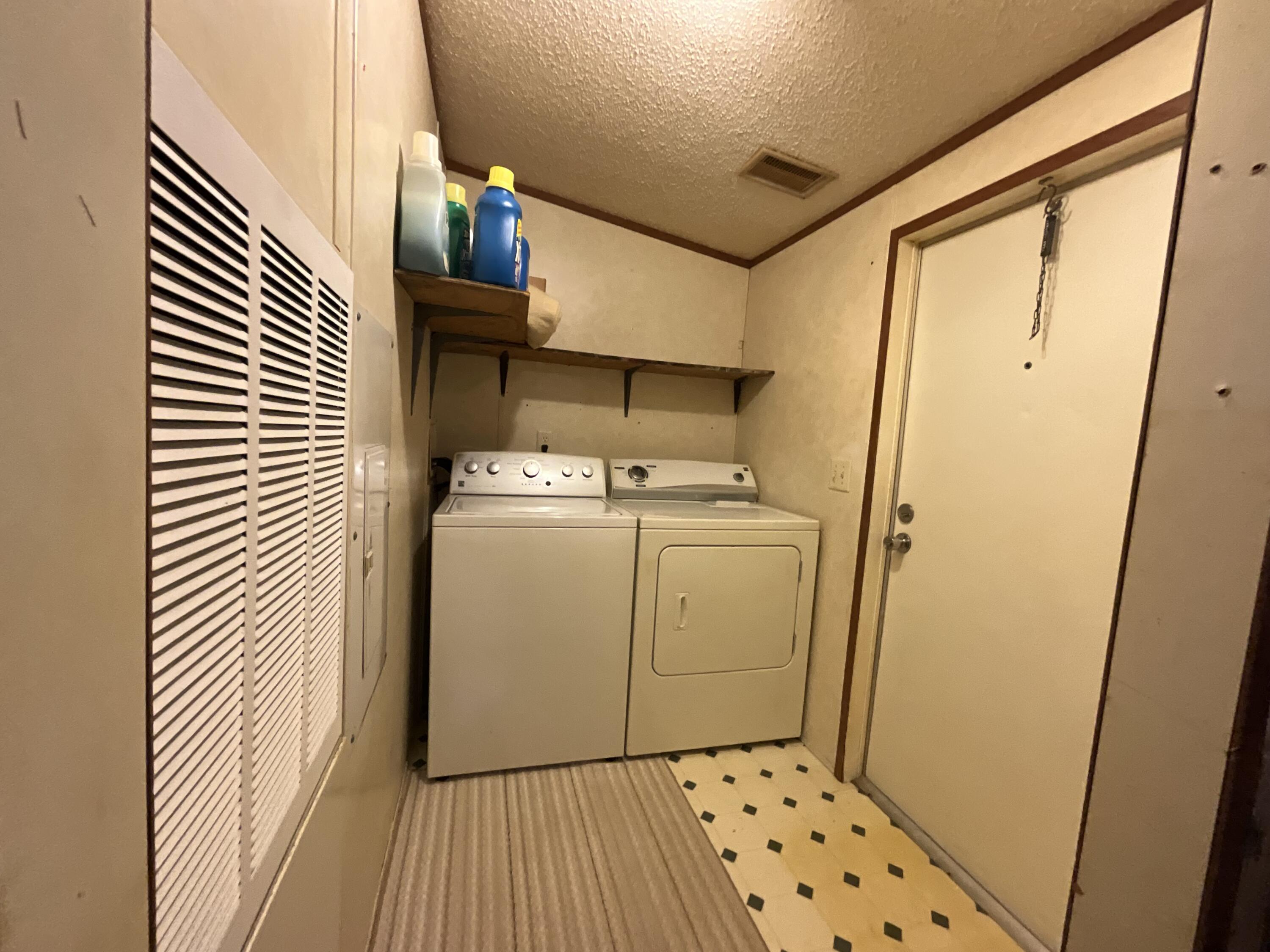 12433 State Route 101 Property Photo 24