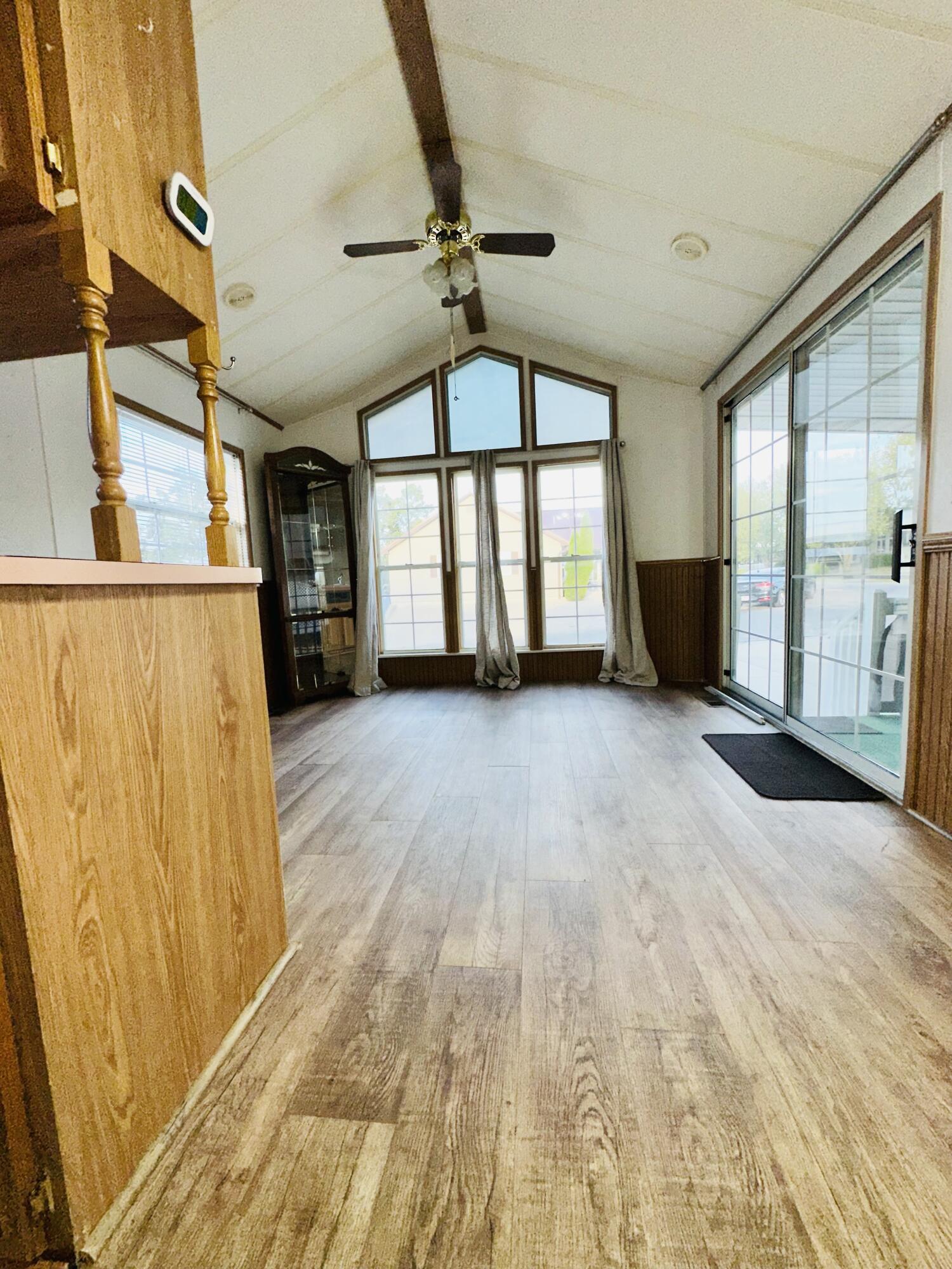 161 North Rainbow Drive Property Photo 8