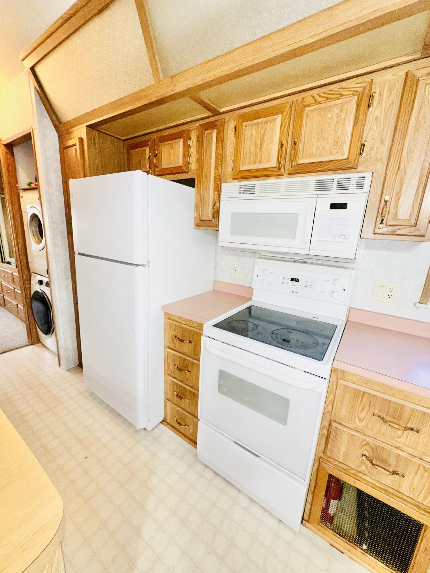 161 North Rainbow Drive Property Photo 18