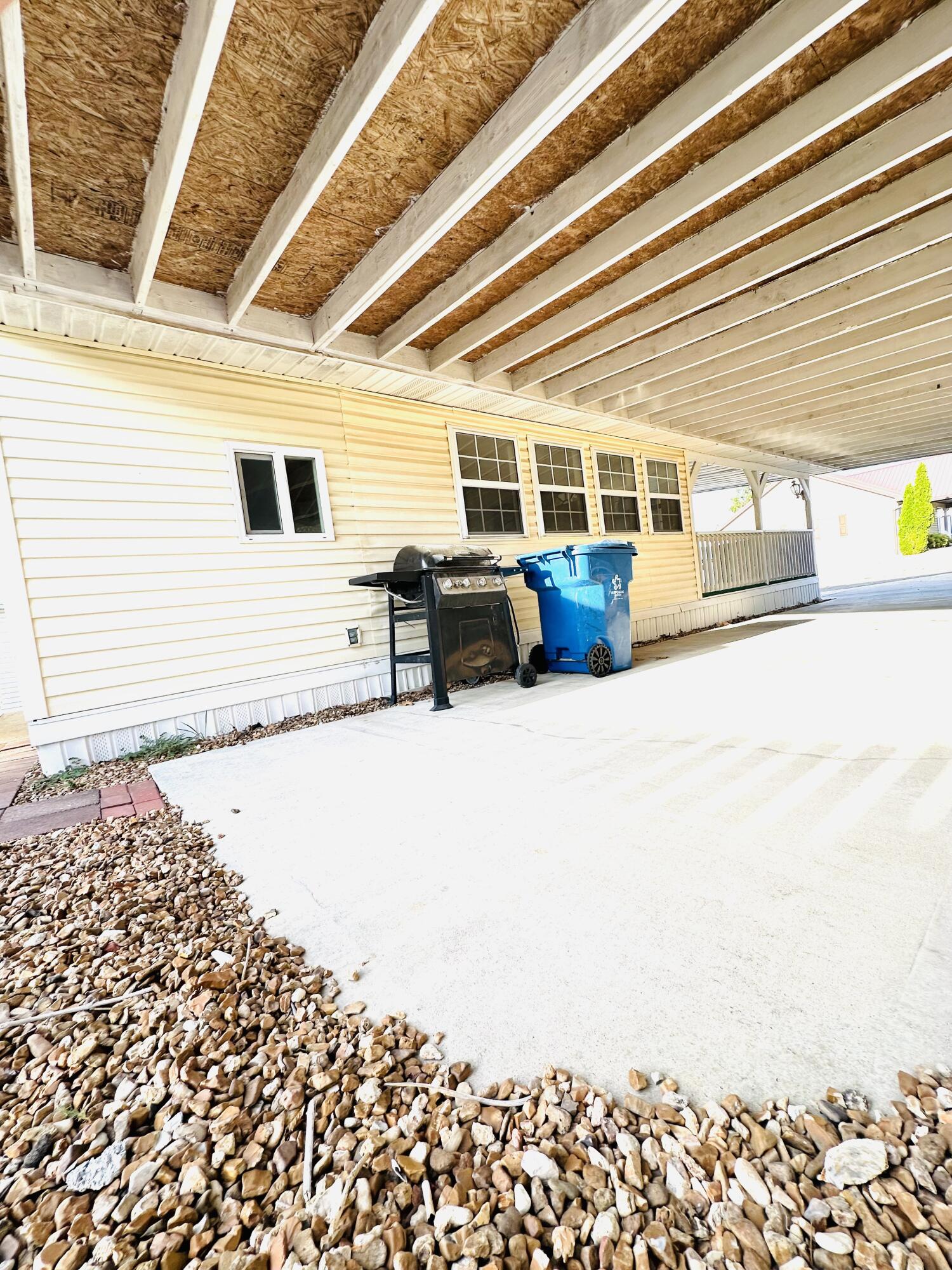 161 North Rainbow Drive Property Photo 39