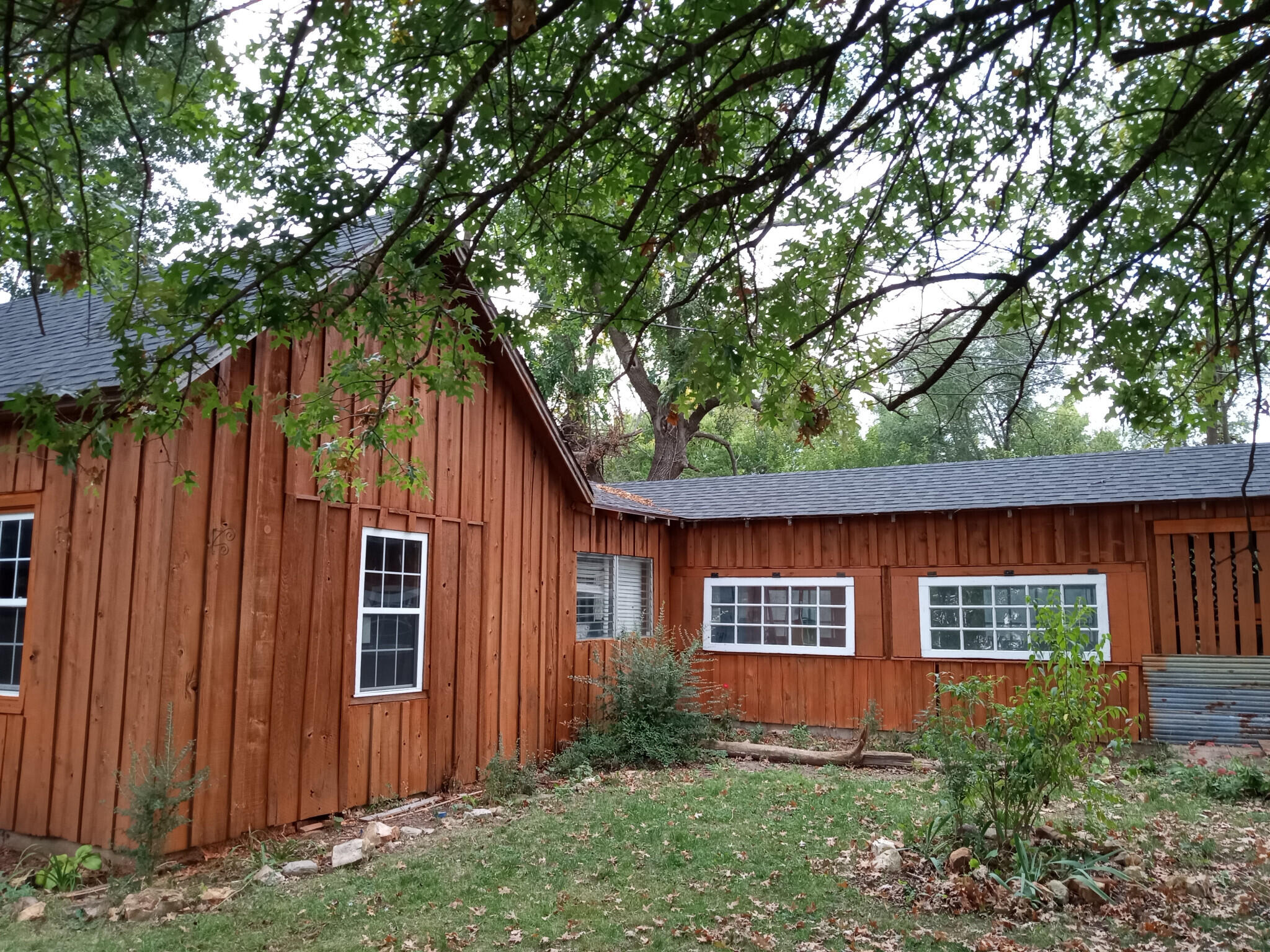 307 West Inman Property Photo 4