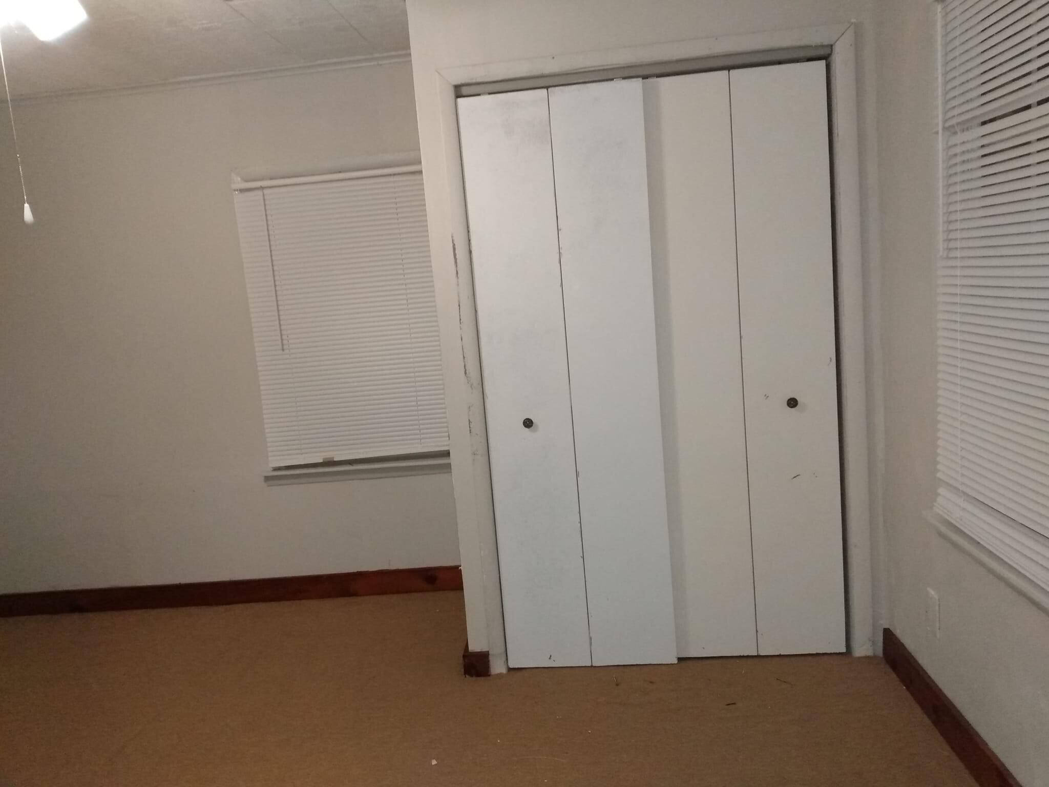 307 West Inman Property Photo 12