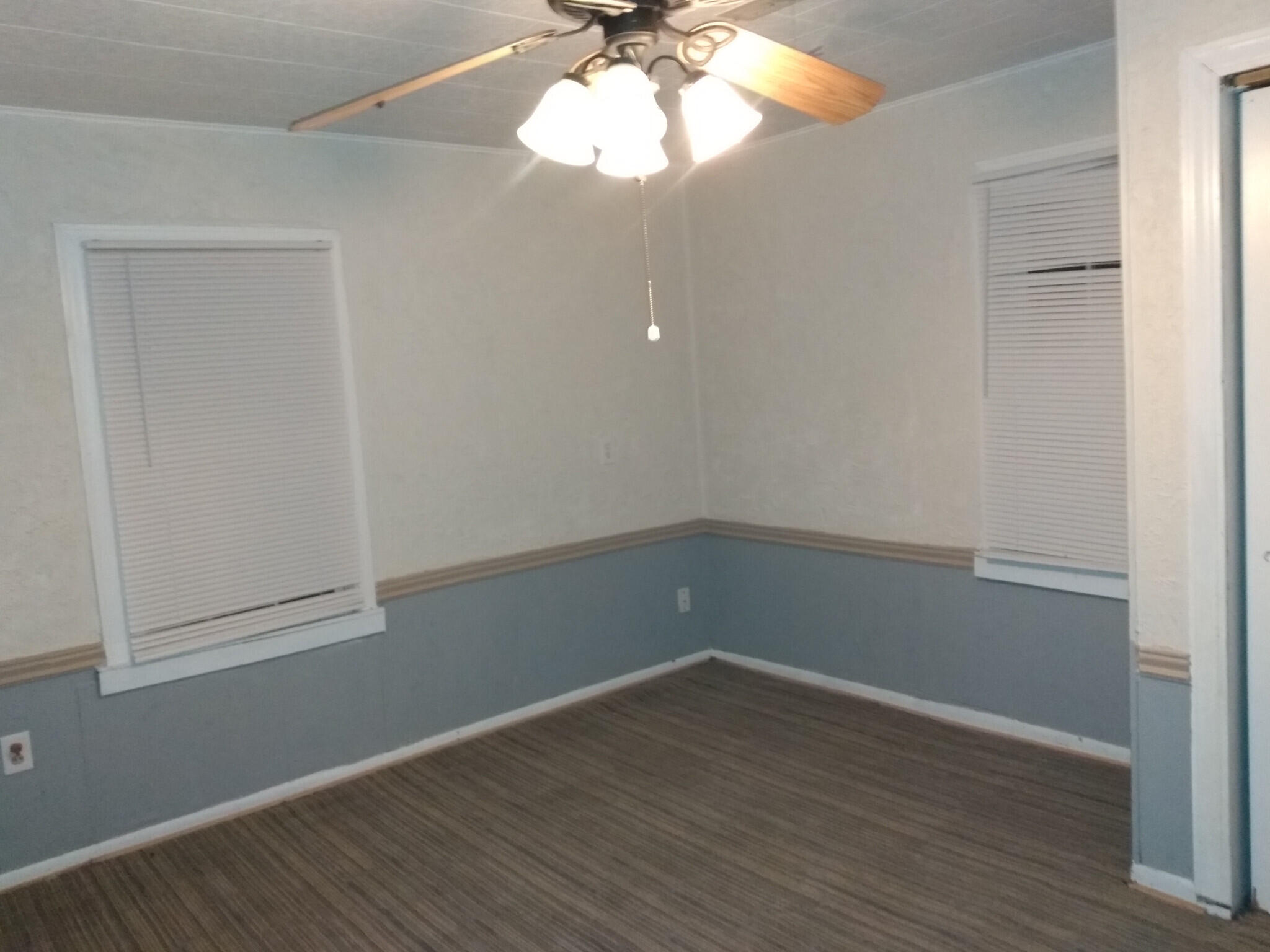 307 West Inman Property Photo 17
