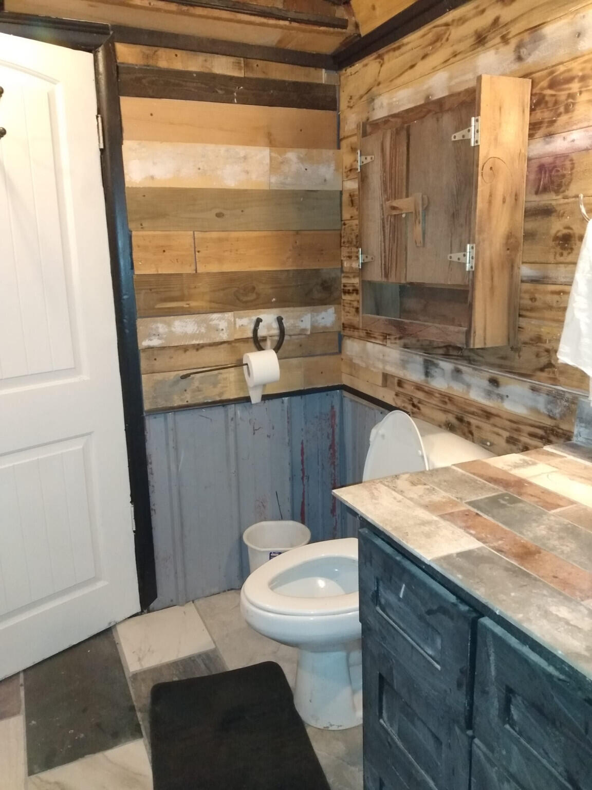 307 West Inman Property Photo 21