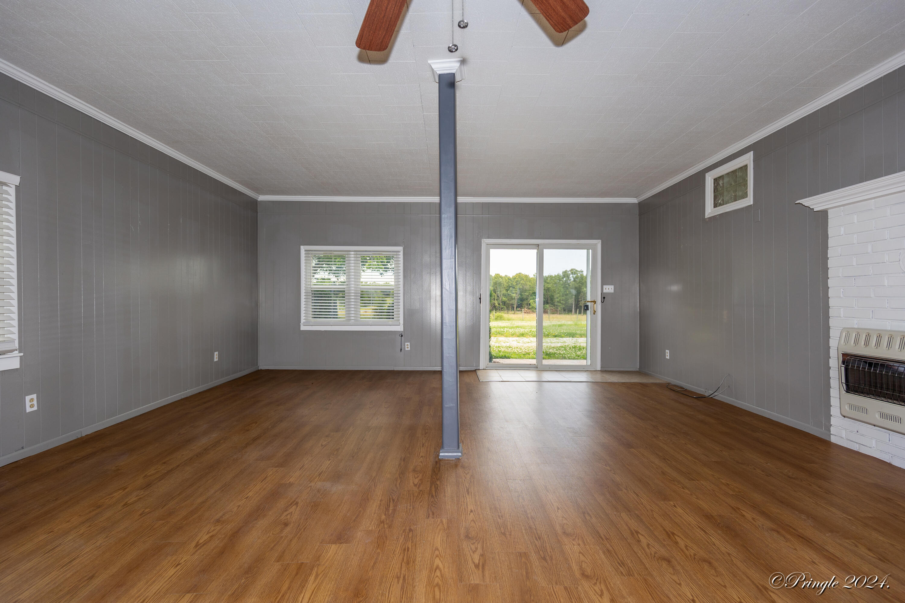 14238 State Route E Property Photo 14