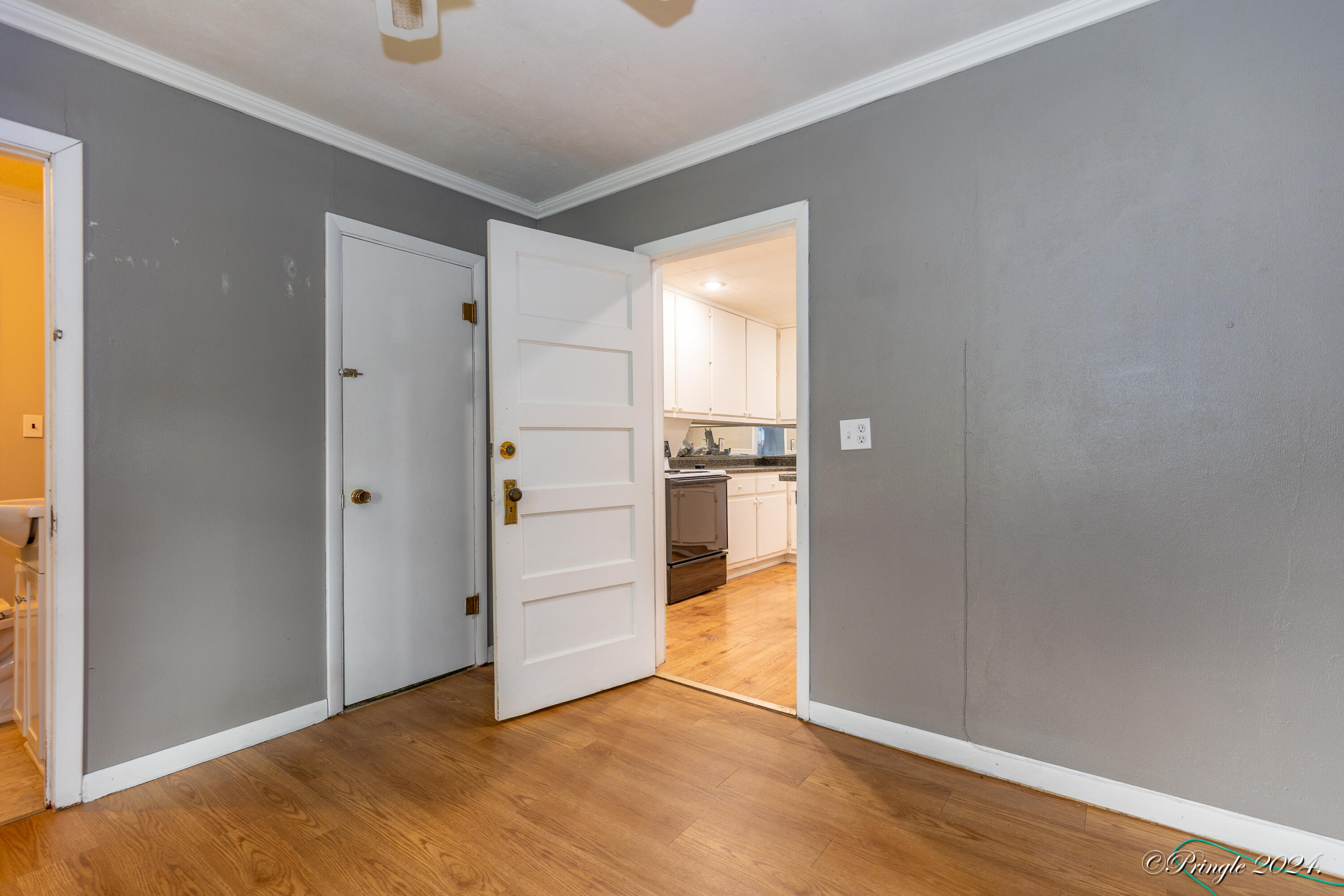 14238 State Route E Property Photo 23