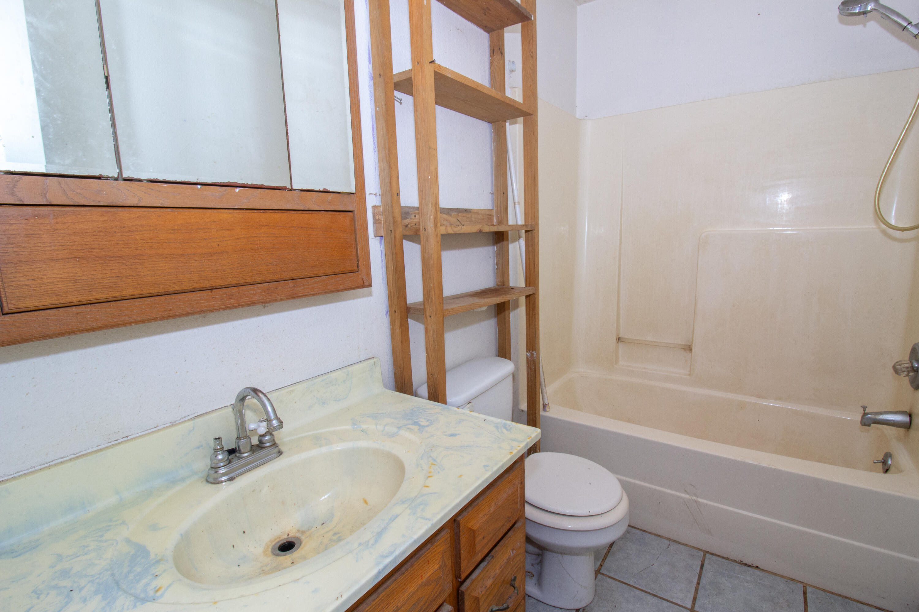15290 Hoth Road Property Photo 13