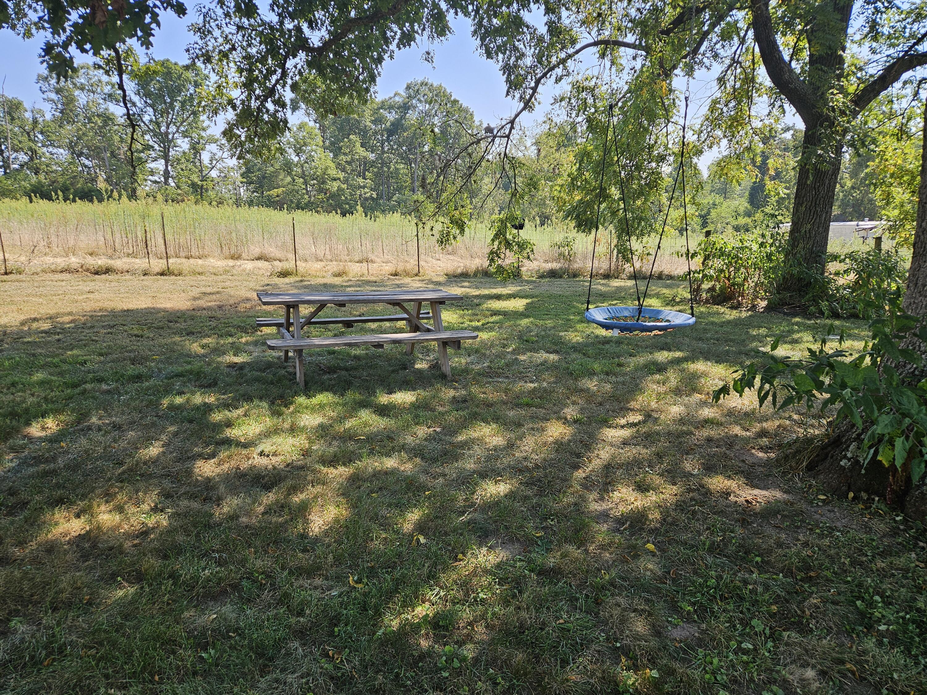 23594 Lawrence 1140 Property Photo 4