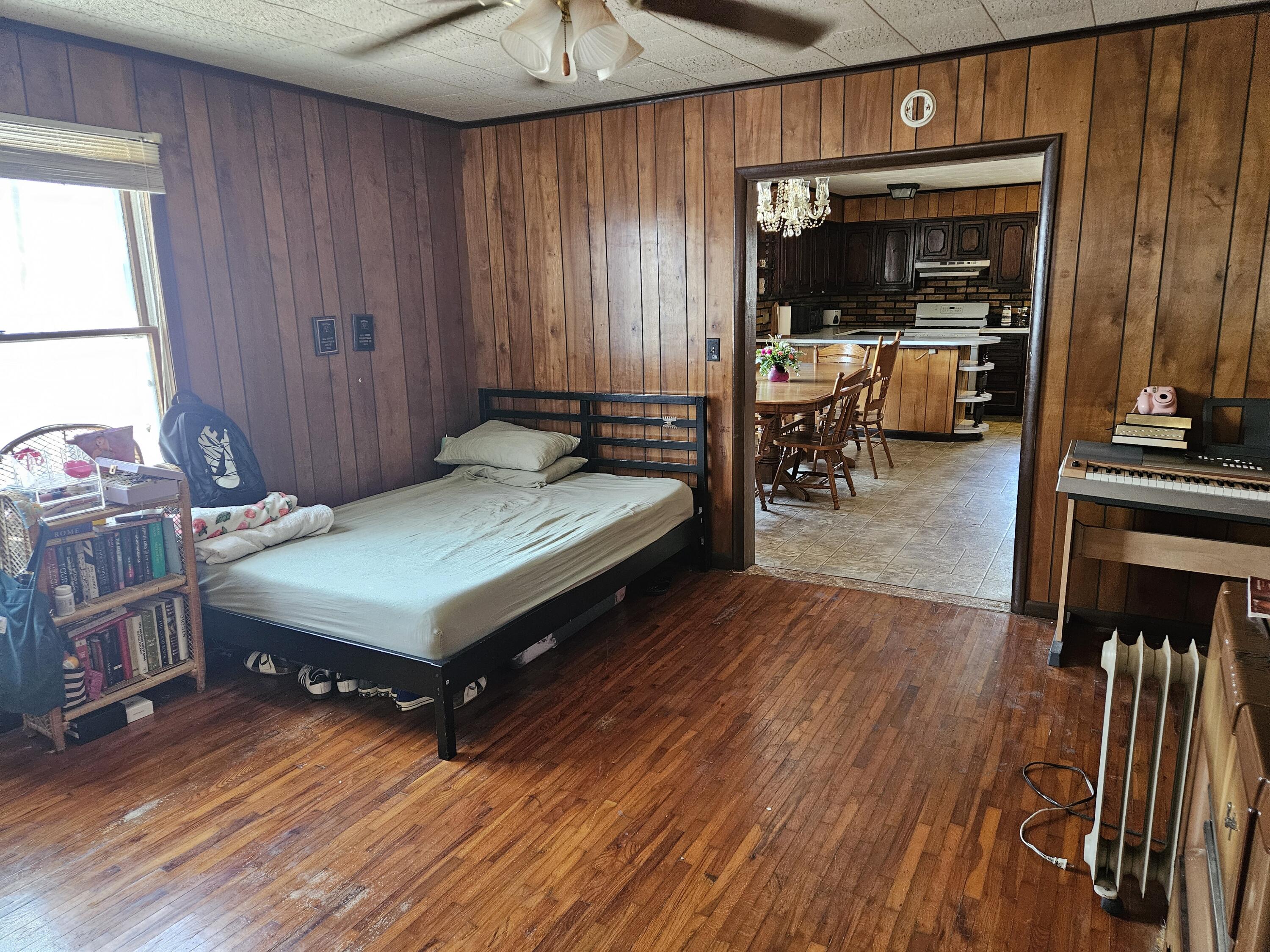 23594 Lawrence 1140 Property Photo 5