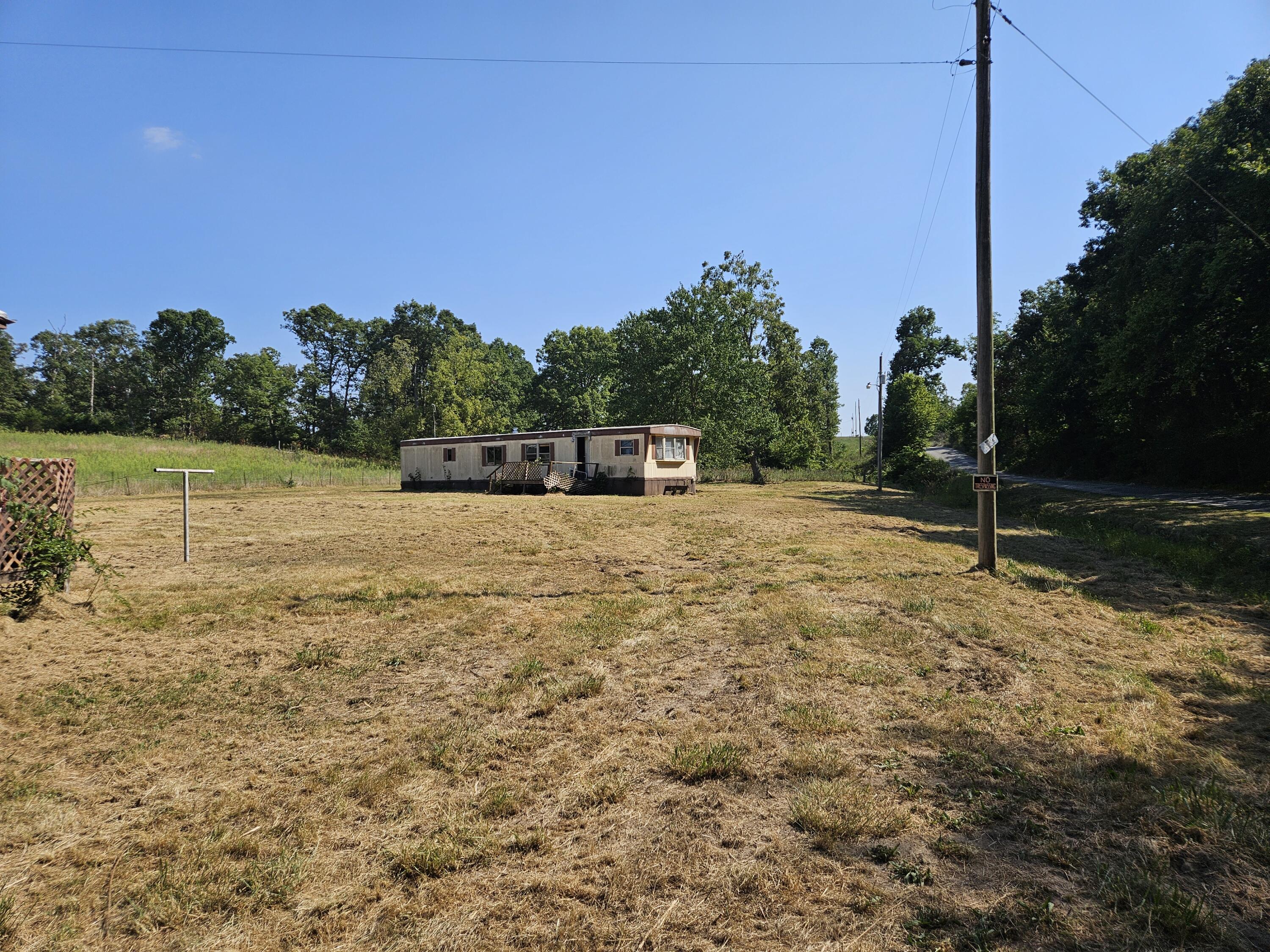 23594 Lawrence 1140 Property Photo 26
