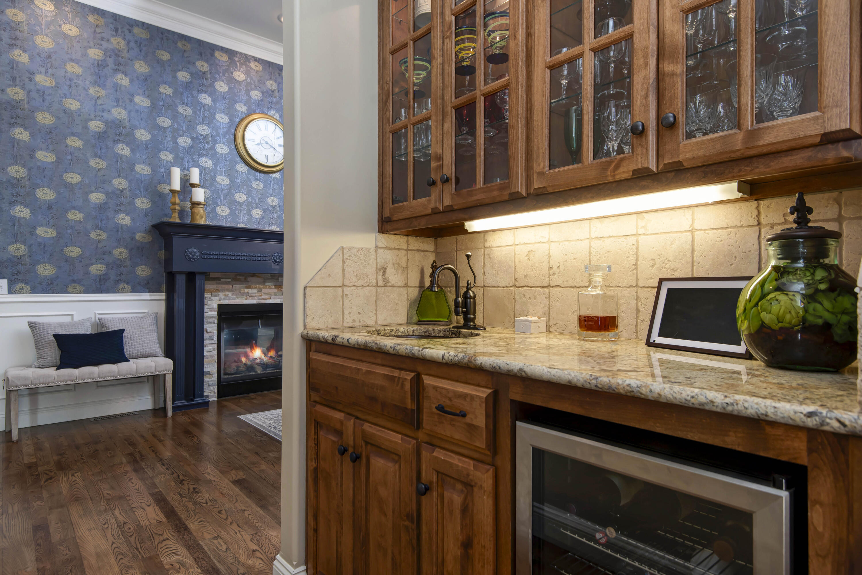 725 South Hickory Terrace Property Photo 8