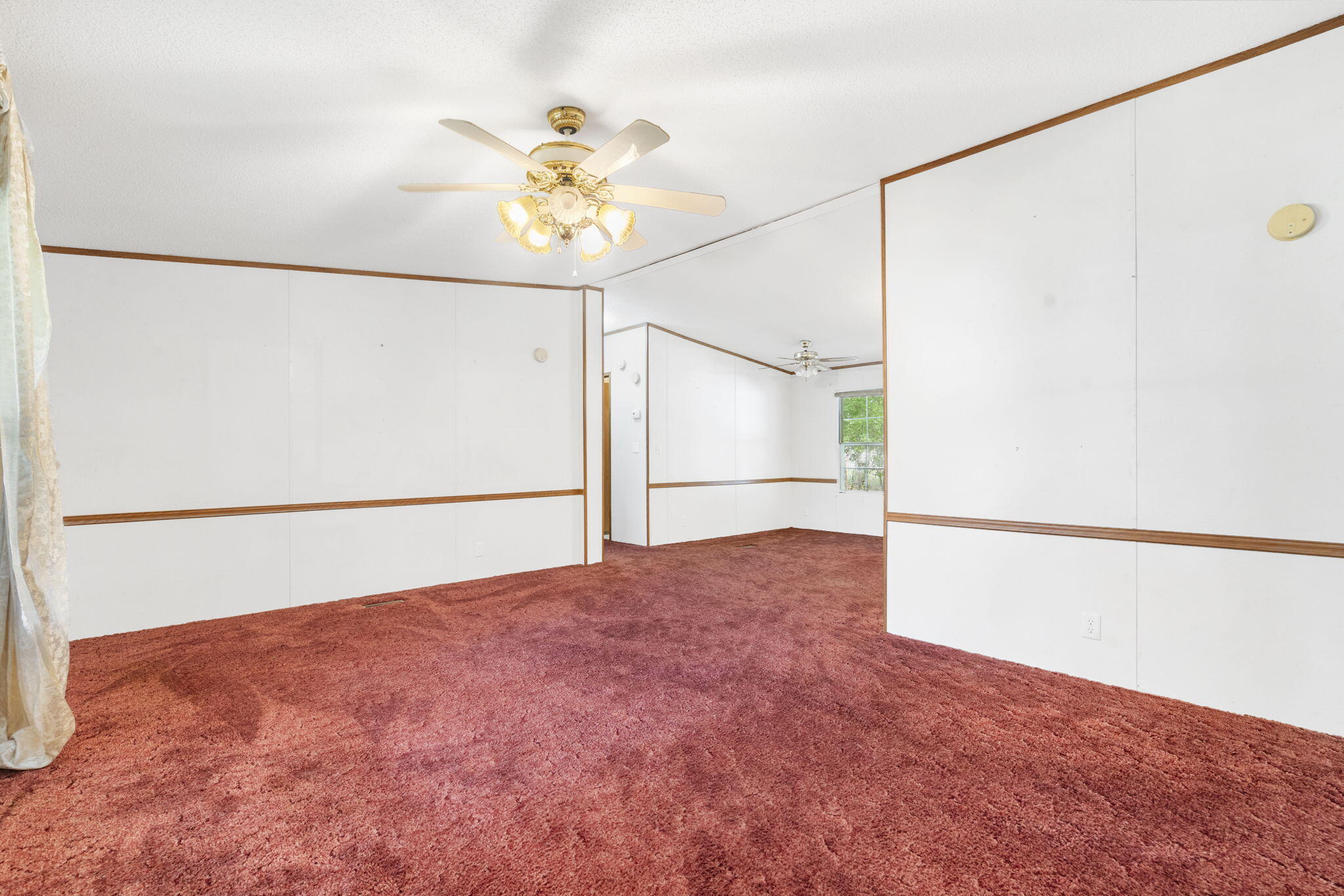 55 Blue Bird Lane Property Photo 5