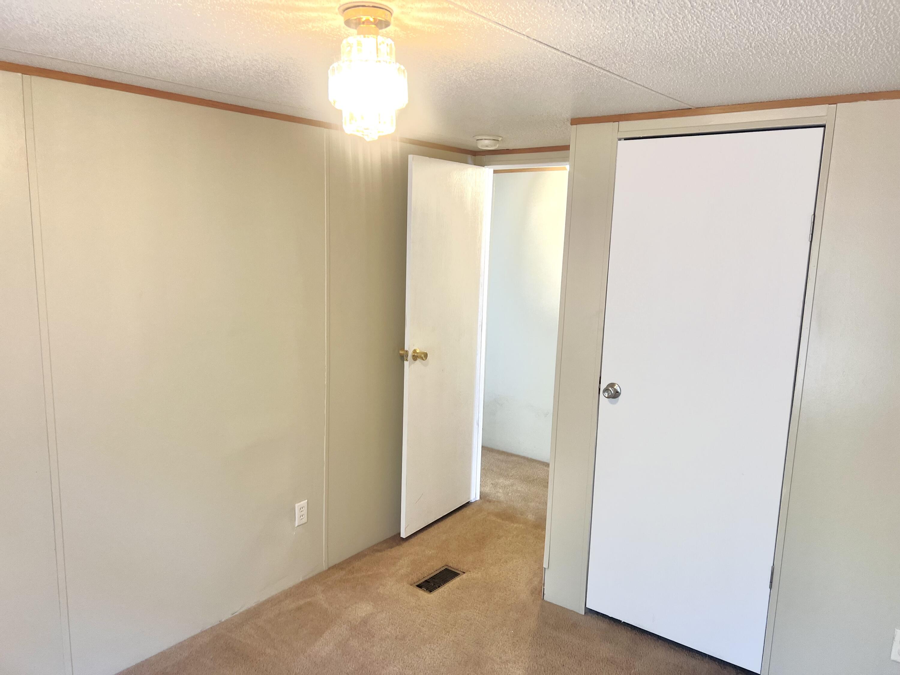 1471 East 515th Road Property Photo 20