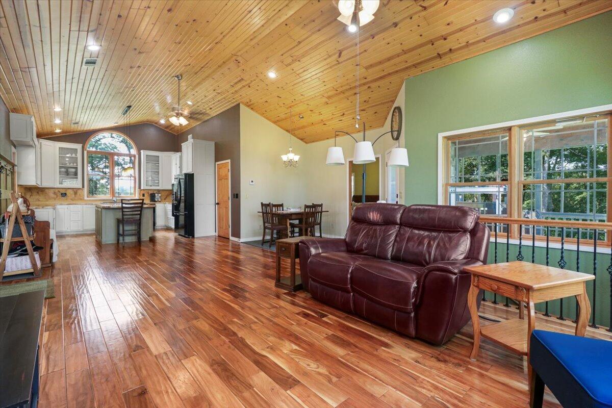 103 County Road 134 Property Photo 12
