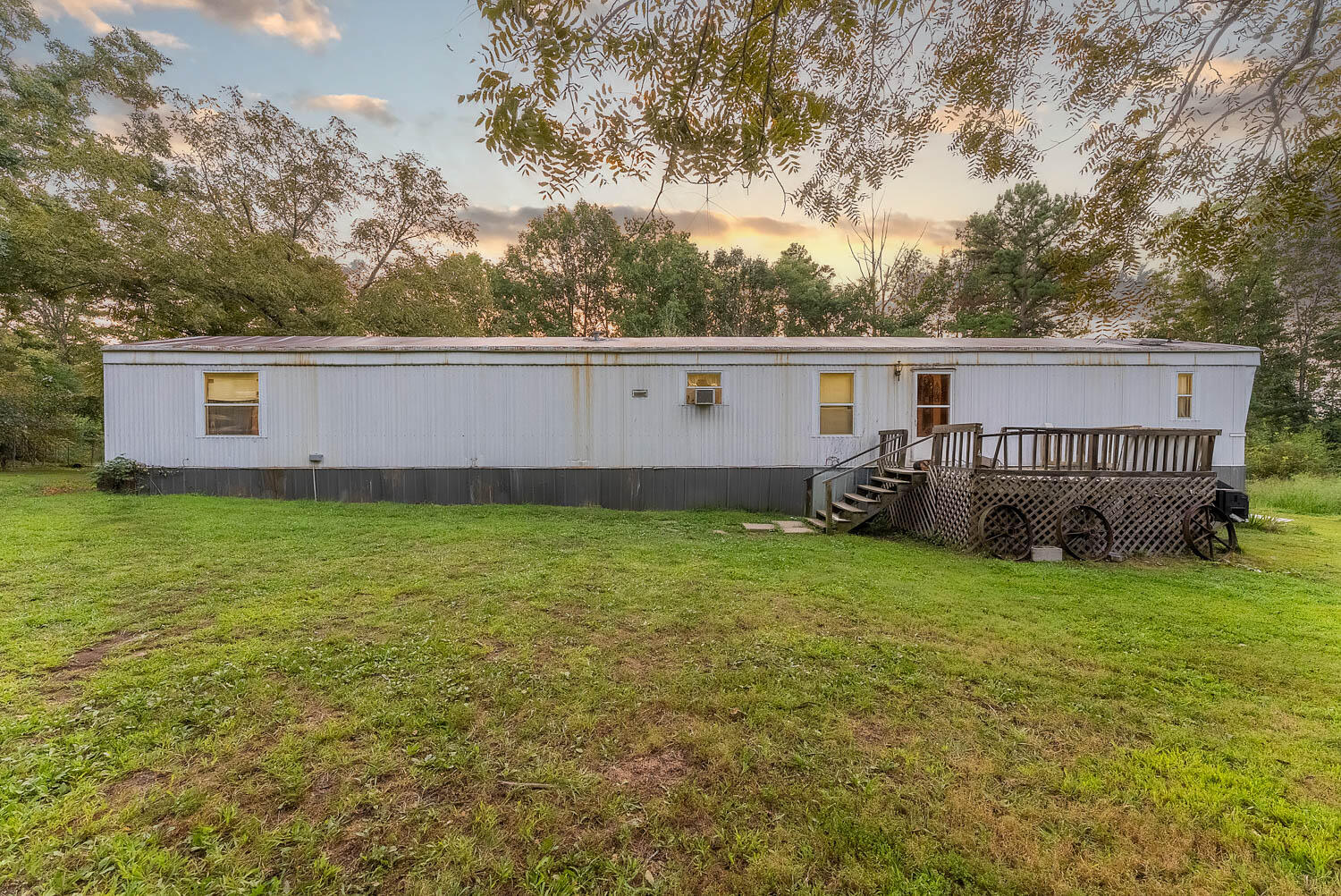 9440 Splitlimb Road Property Photo